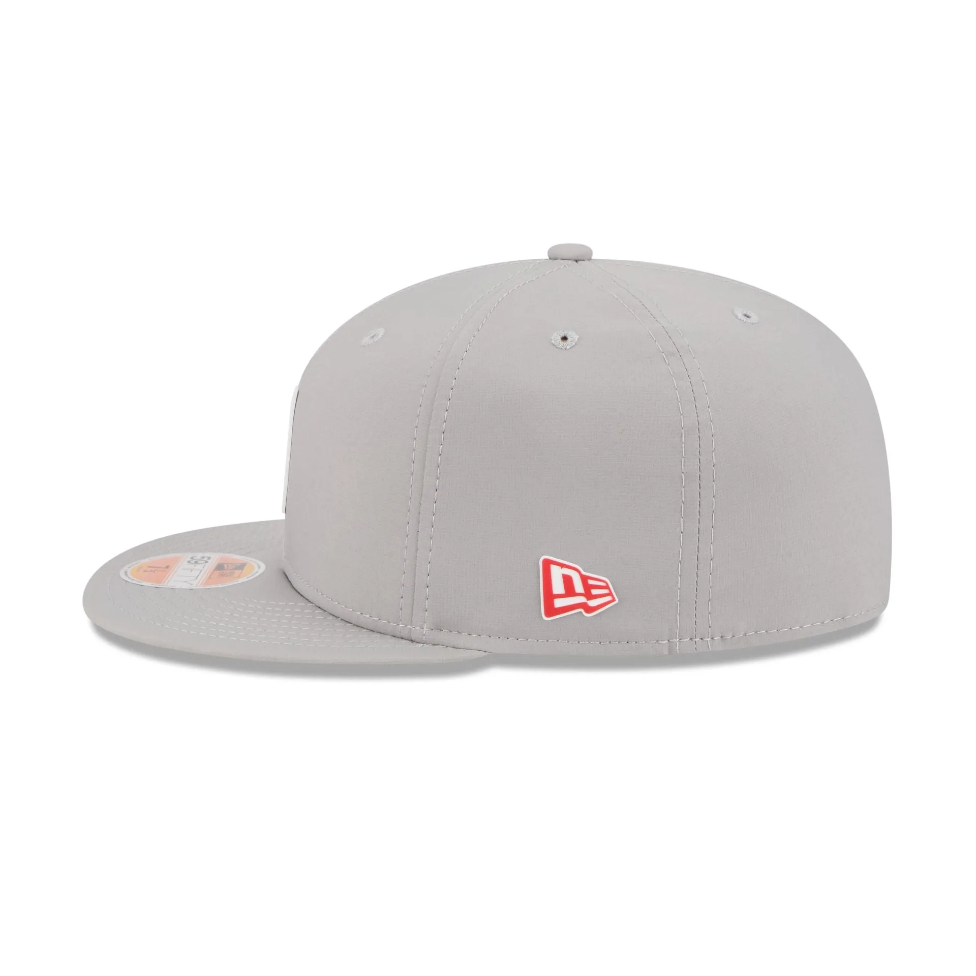 Kansas City Chiefs 2025 Sideline Hot Weather Gray 59FIFTY Fitted Hat sold by New Era product image thumbnail 4