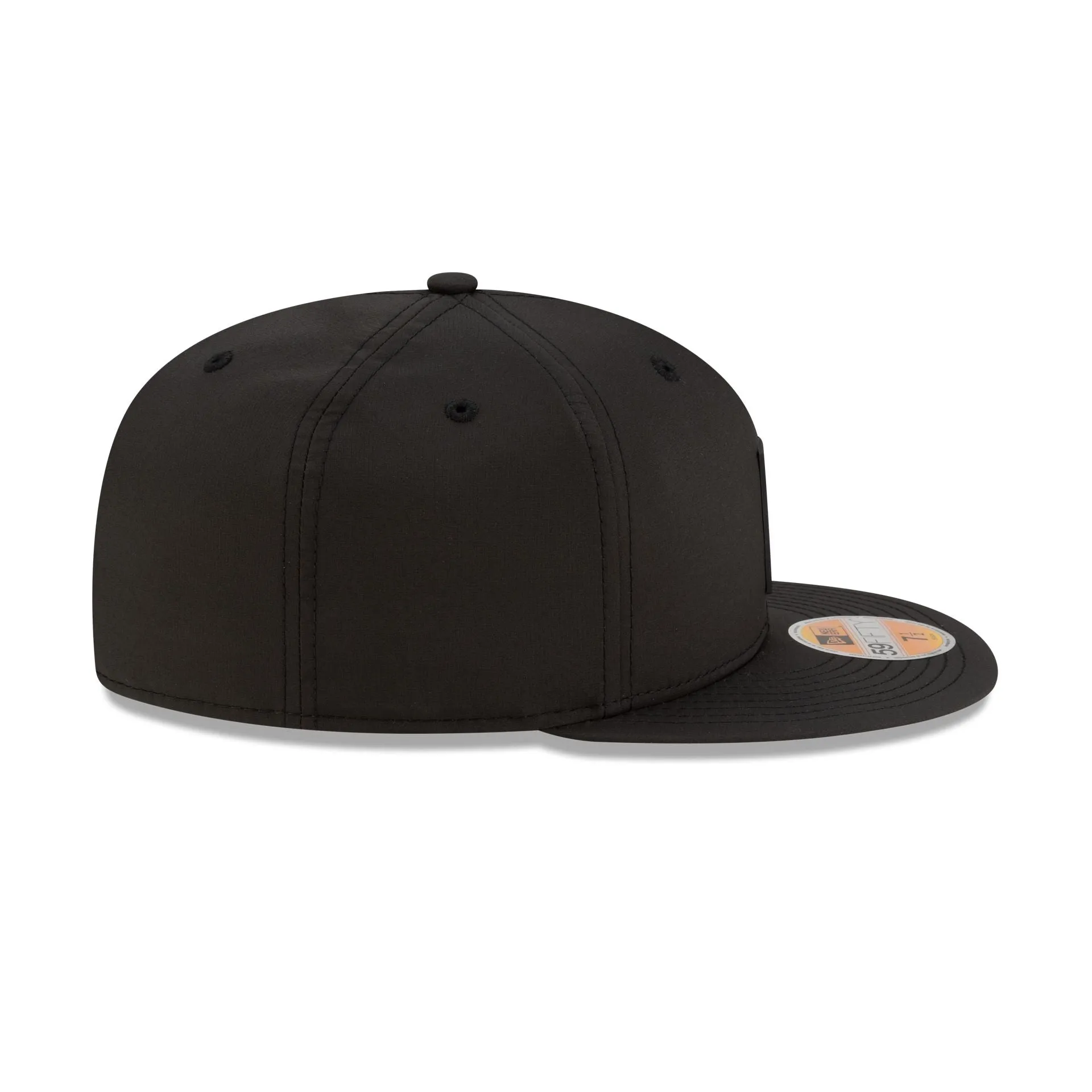 Chicago Bears 2025 Sideline Hot Weather Black 59FIFTY Fitted Hat sold by New Era product image thumbnail 5