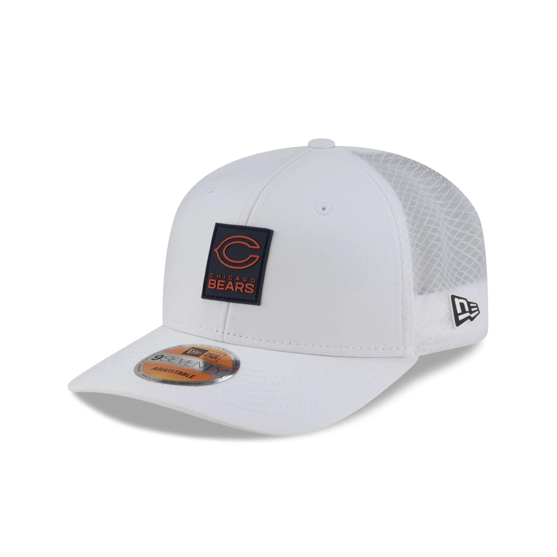 Chicago Bears 2025 Sideline Hot Weather White 9SEVENTY Trucker Hat sold by New Era