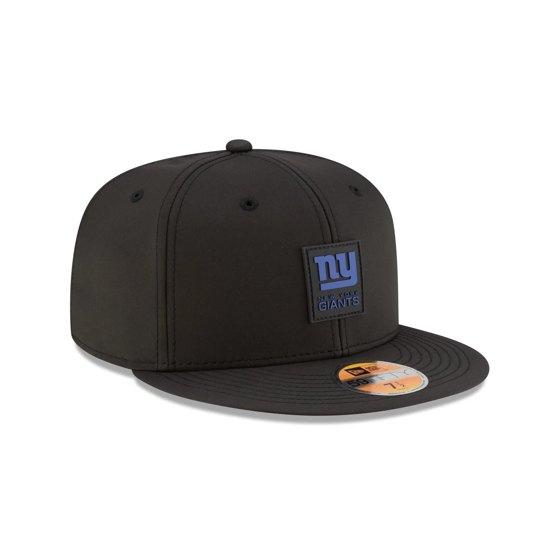 New York Giants 2025 Sideline Hot Weather Black 59FIFTY Fitted Hat sold by New Era product image thumbnail 3