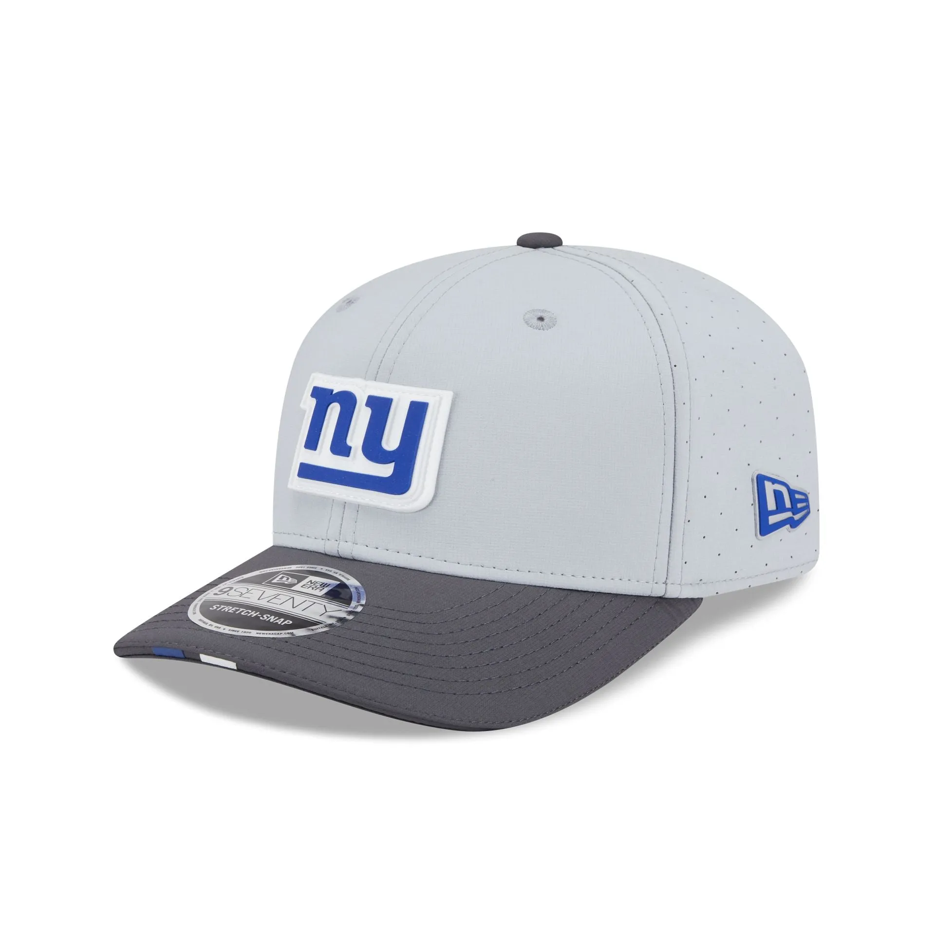 New York Giants 2025 Training Gray 9SEVENTY Stretch-Snap Hat sold by New Era