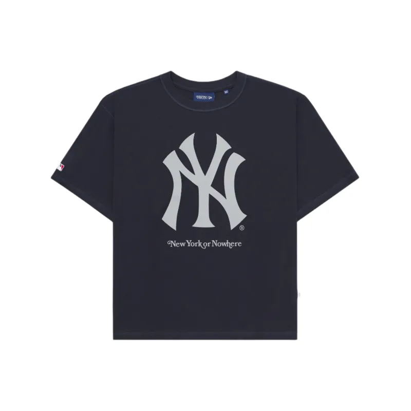 New York or Nowhere x New York Yankees Midnight Relaxed Short-Sleeve T-Shirt sold by New Era