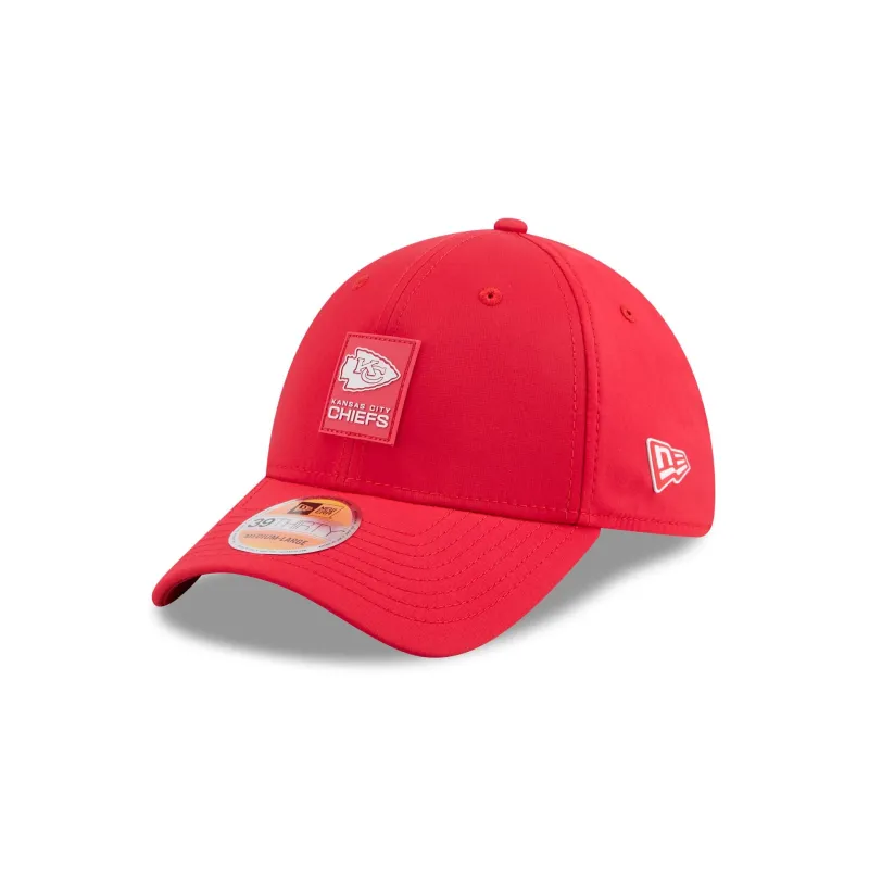 Kansas City Chiefs 2025 Sideline Hot Weather 39THIRTY Stretch Fit Hat sold by New Era