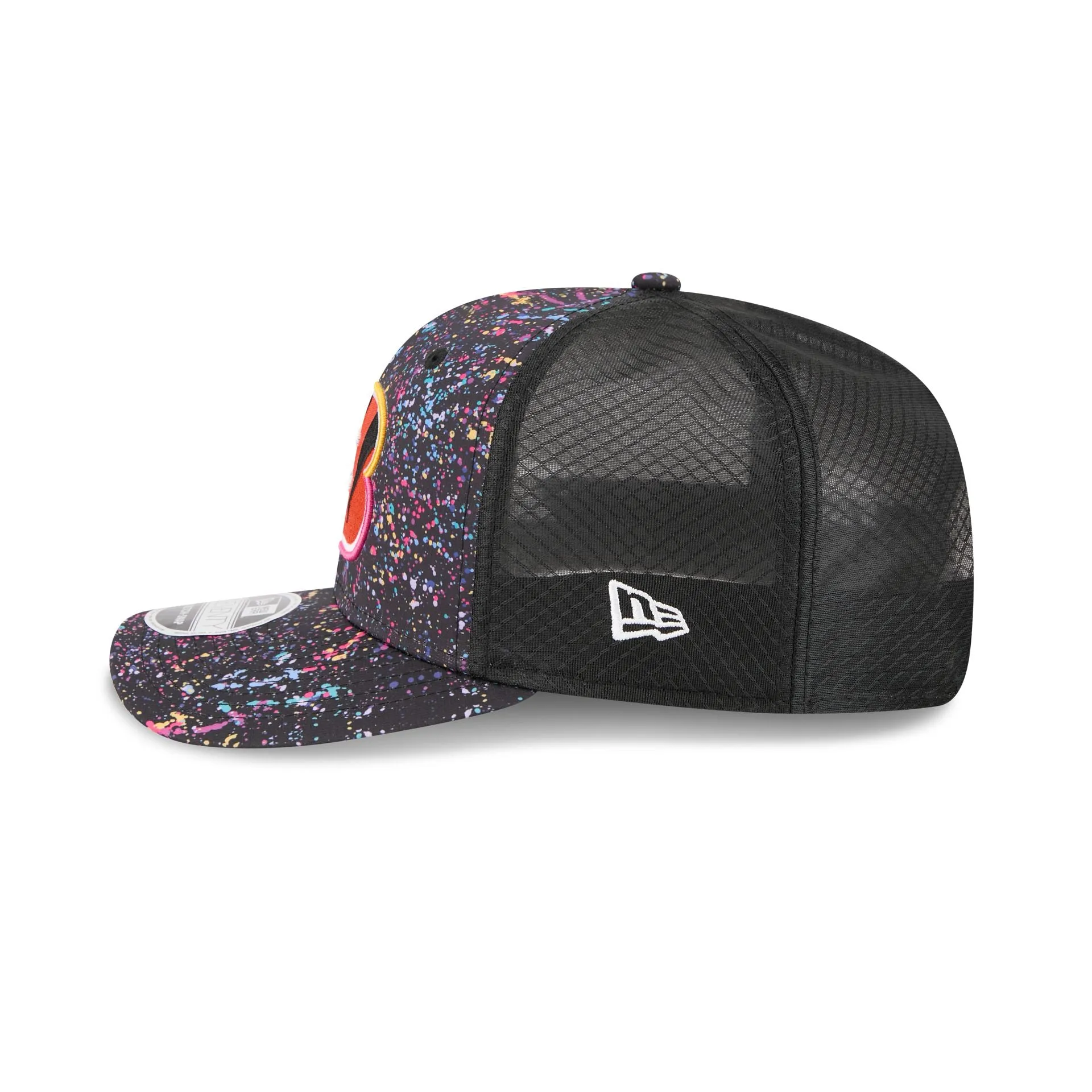 Cincinnati Bengals 2025 Crucial Catch 9SEVENTY Trucker Hat sold by New Era product image thumbnail 5