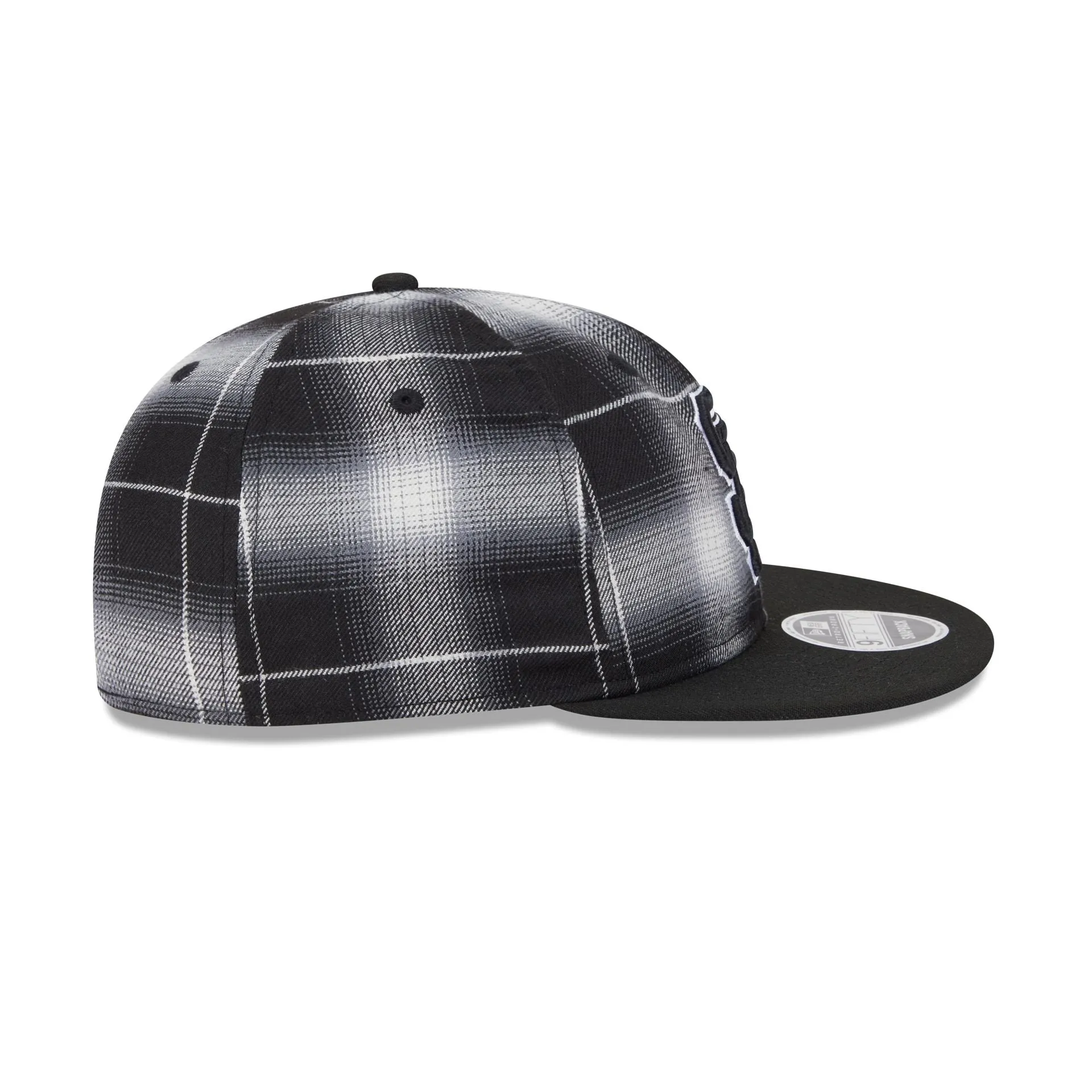 San Francisco Giants Black and White Plaid Retro Crown 9FIFTY Snapback Hat sold by New Era product image thumbnail 5