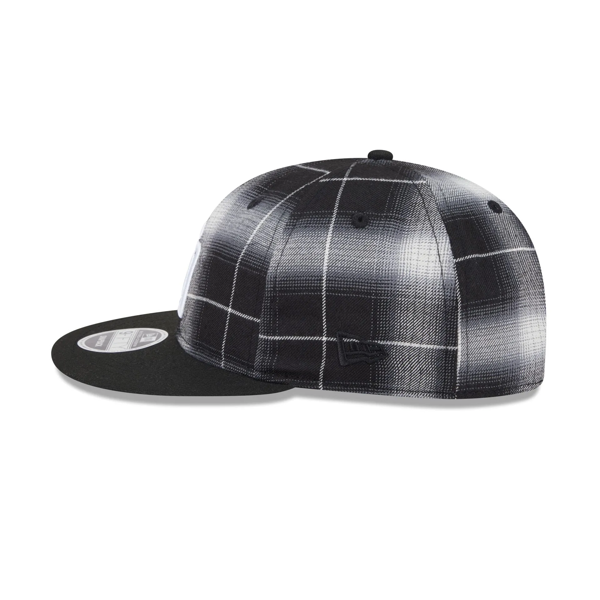San Diego Padres Black and White Plaid Retro Crown 9FIFTY Snapback Hat sold by New Era product image thumbnail 4