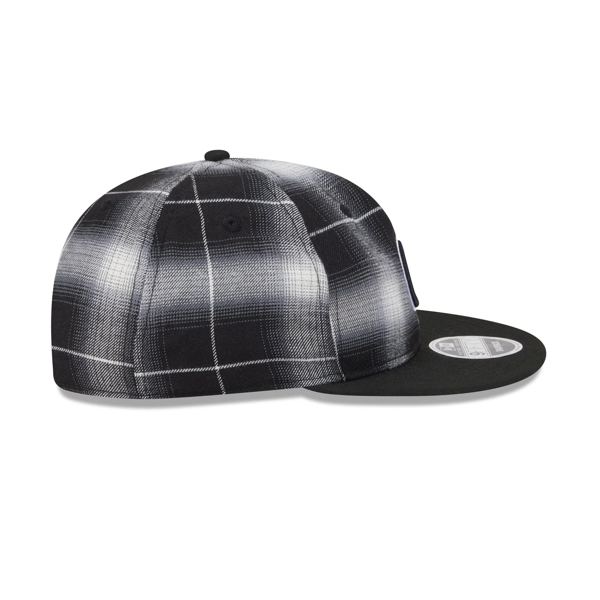Chicago Cubs Black and White Plaid Retro Crown 9FIFTY Snapback Hat sold by New Era product image thumbnail 5