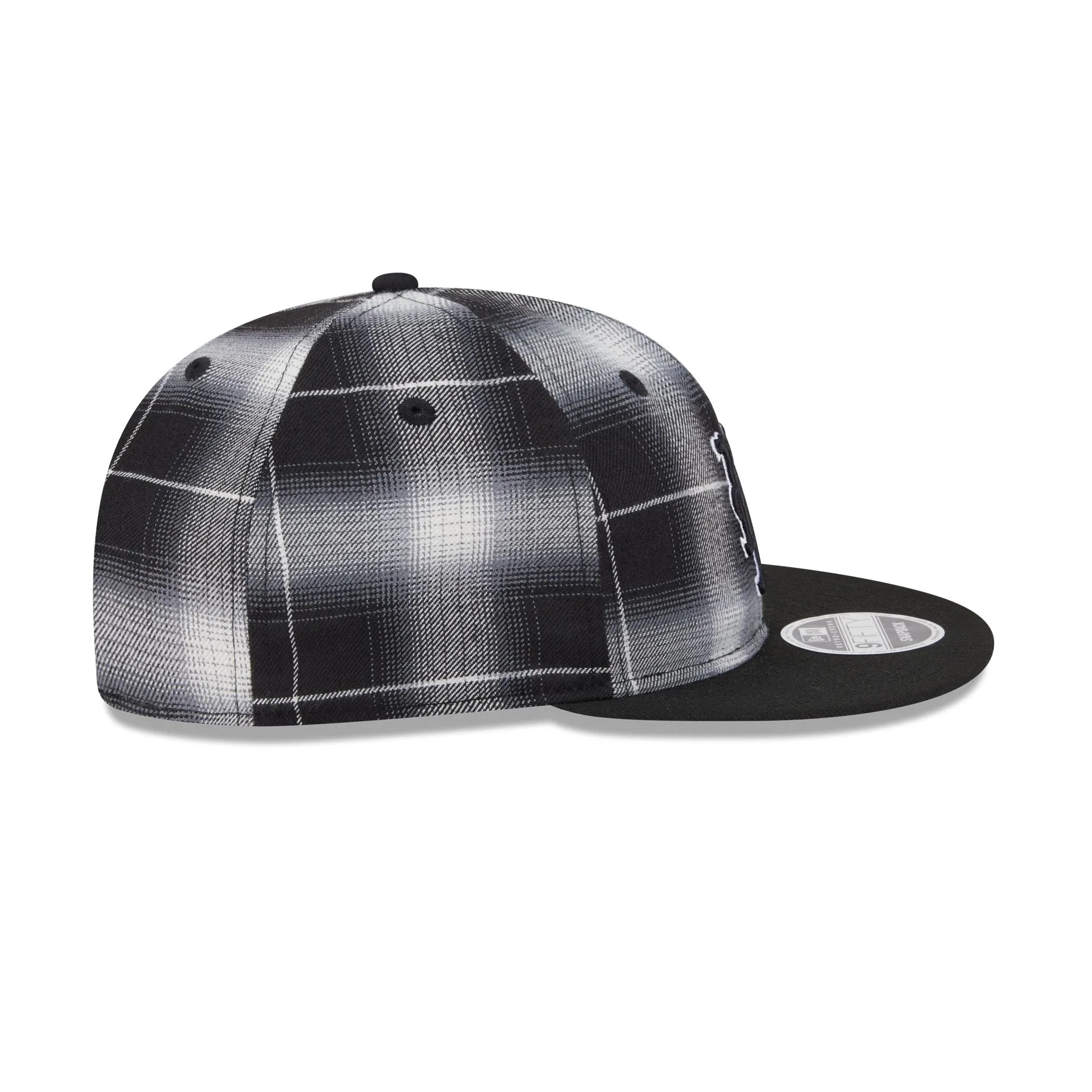 New York Mets Black and White Plaid Retro Crown 9FIFTY Snapback Hat sold by New Era product image thumbnail 5