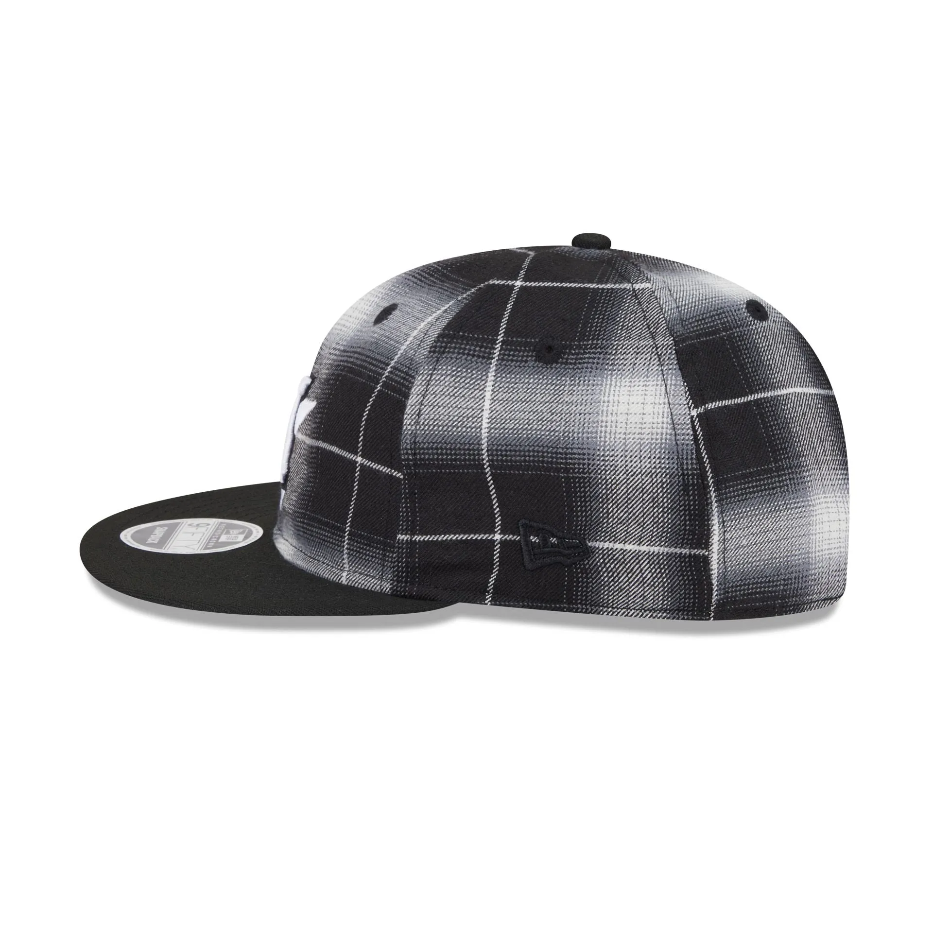 Houston Astros Black and White Plaid Retro Crown 9FIFTY Snapback Hat sold by New Era product image thumbnail 4