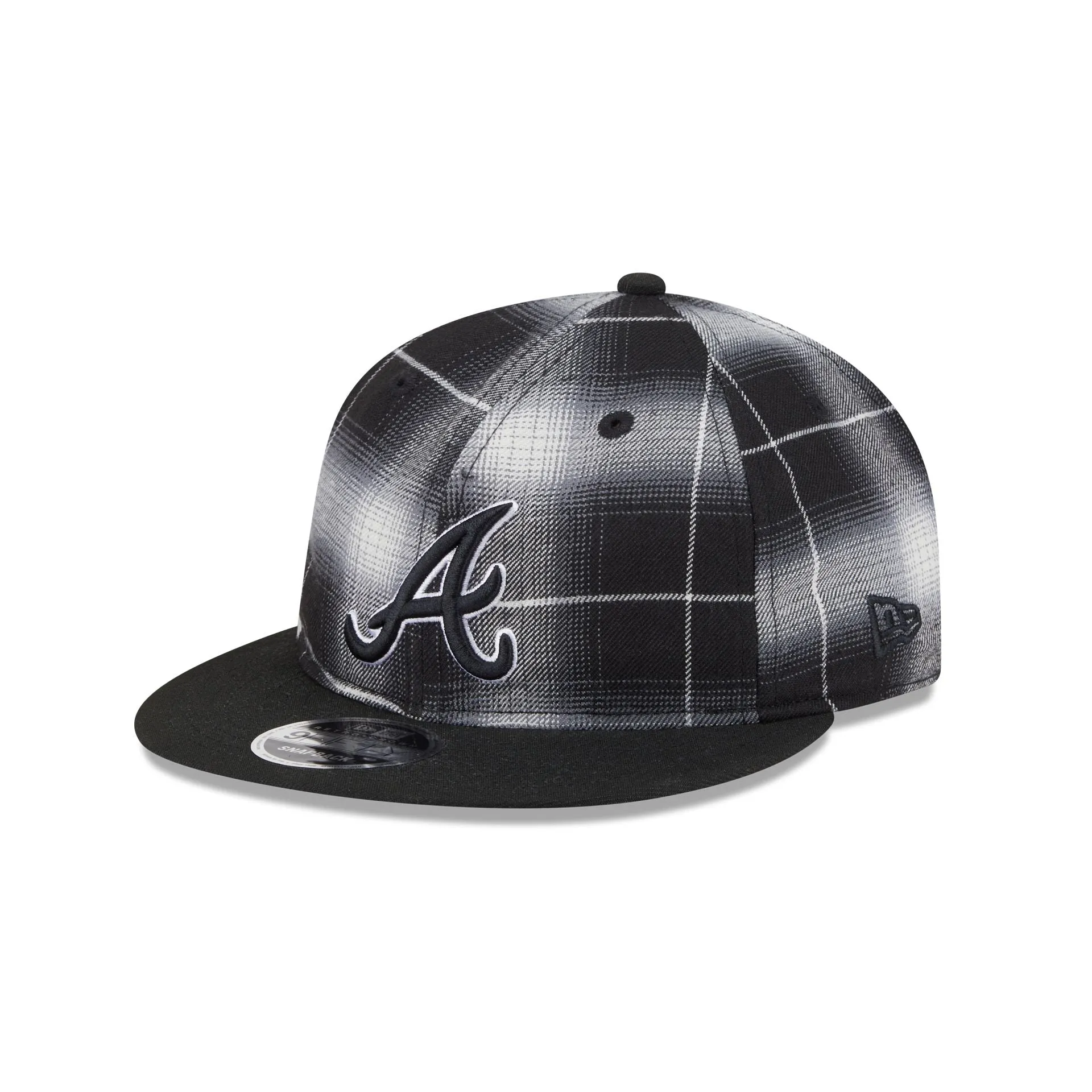 Atlanta Braves Black and White Plaid Retro Crown 9FIFTY Snapback Hat sold by New Era