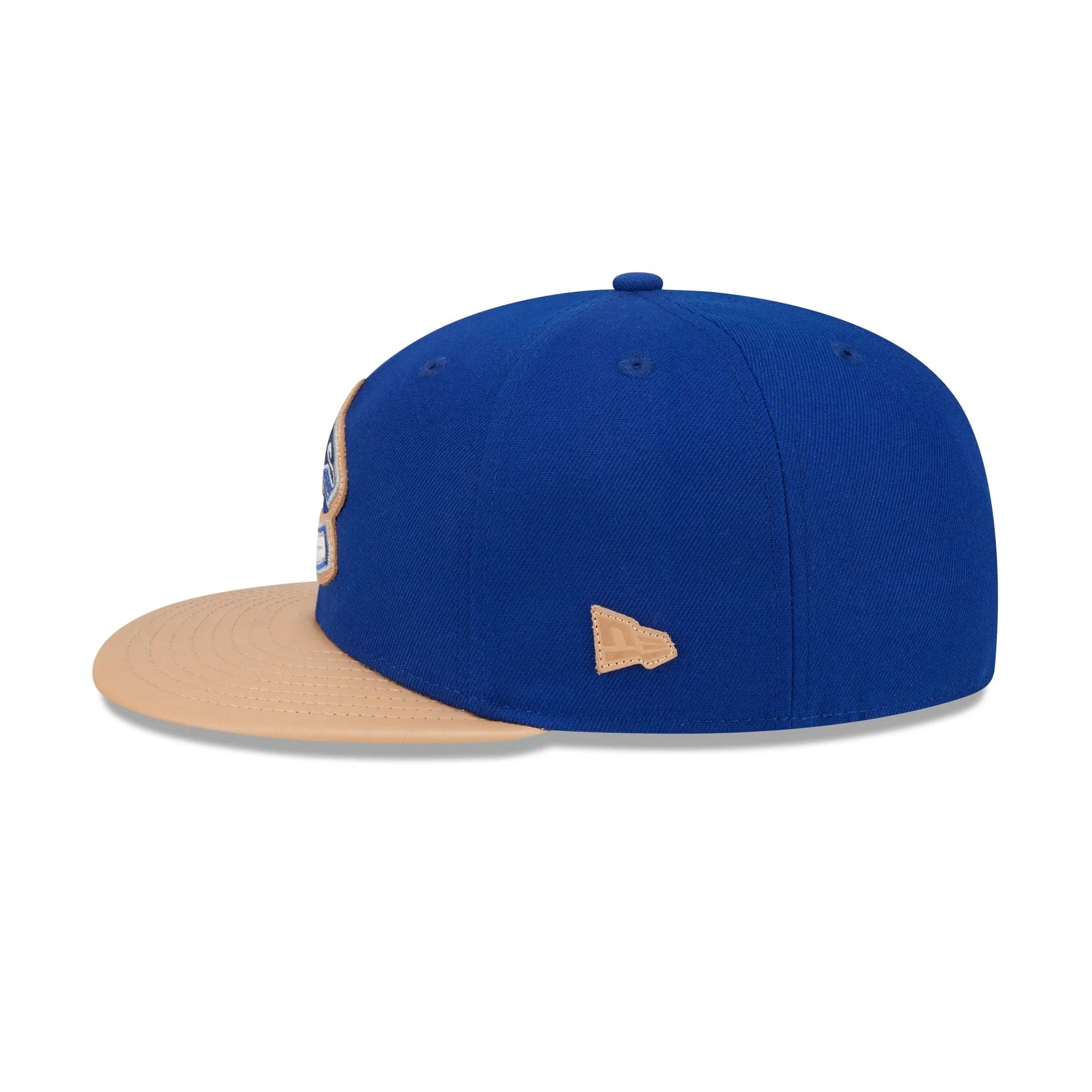 Vancouver Canucks Leather Visor 59FIFTY Fitted Hat sold by New Era product image thumbnail 4