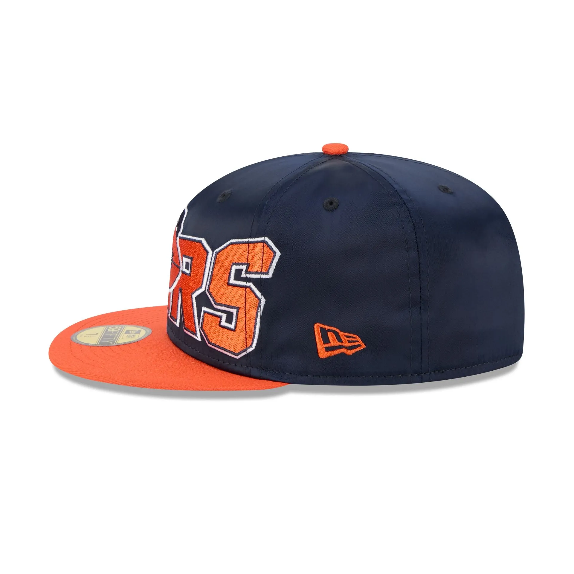 Chicago Bears Bold Satin 59FIFTY Fitted Hat sold by New Era product image thumbnail 4