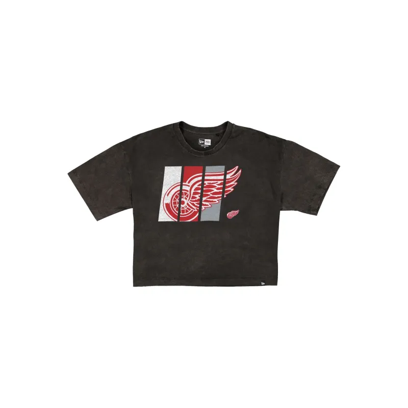Detroit Red Wings Sport Night Black Cropped Women's T-Shirt sold by New Era