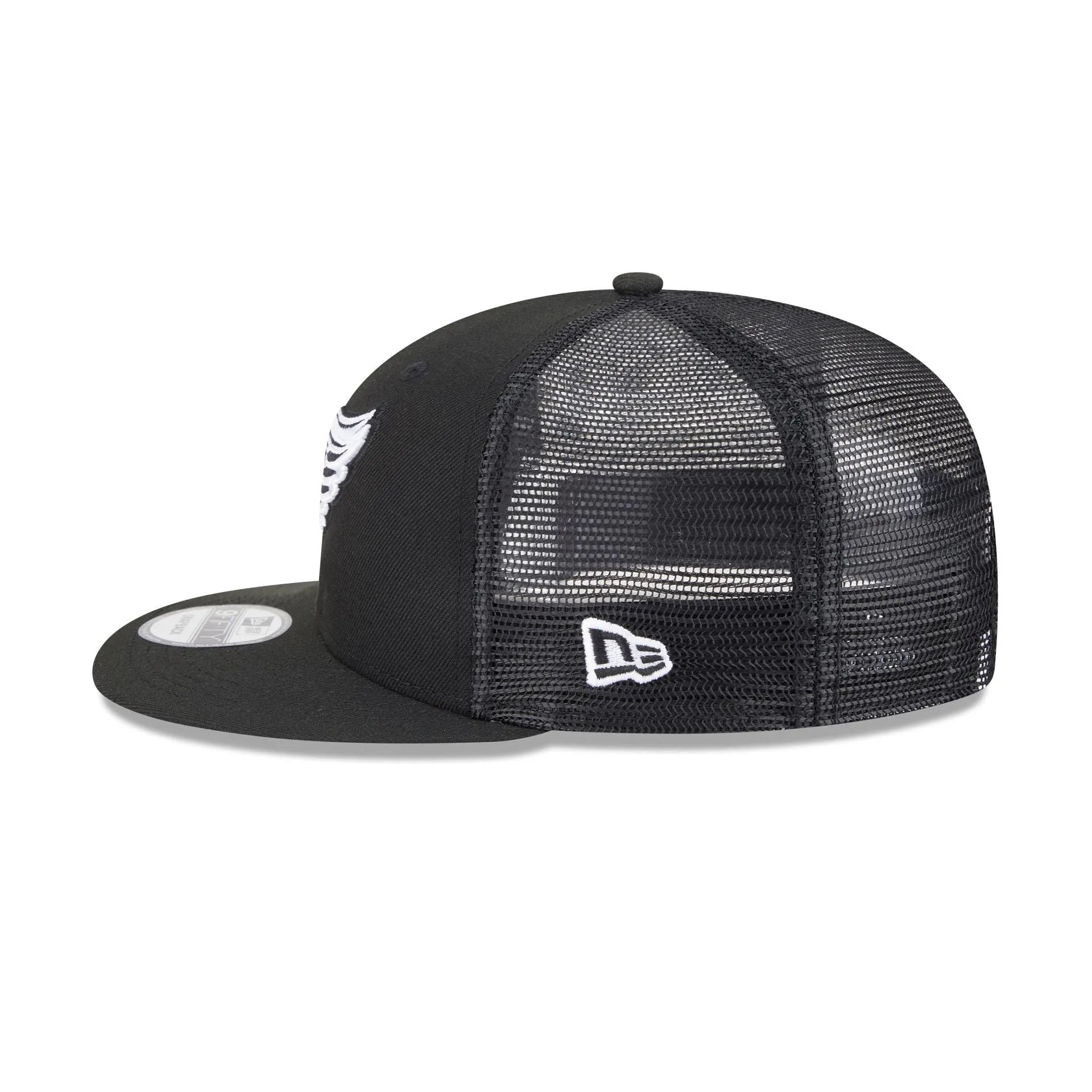 Detroit Red Wings Black 9FIFTY Trucker Hat sold by New Era product image thumbnail 4