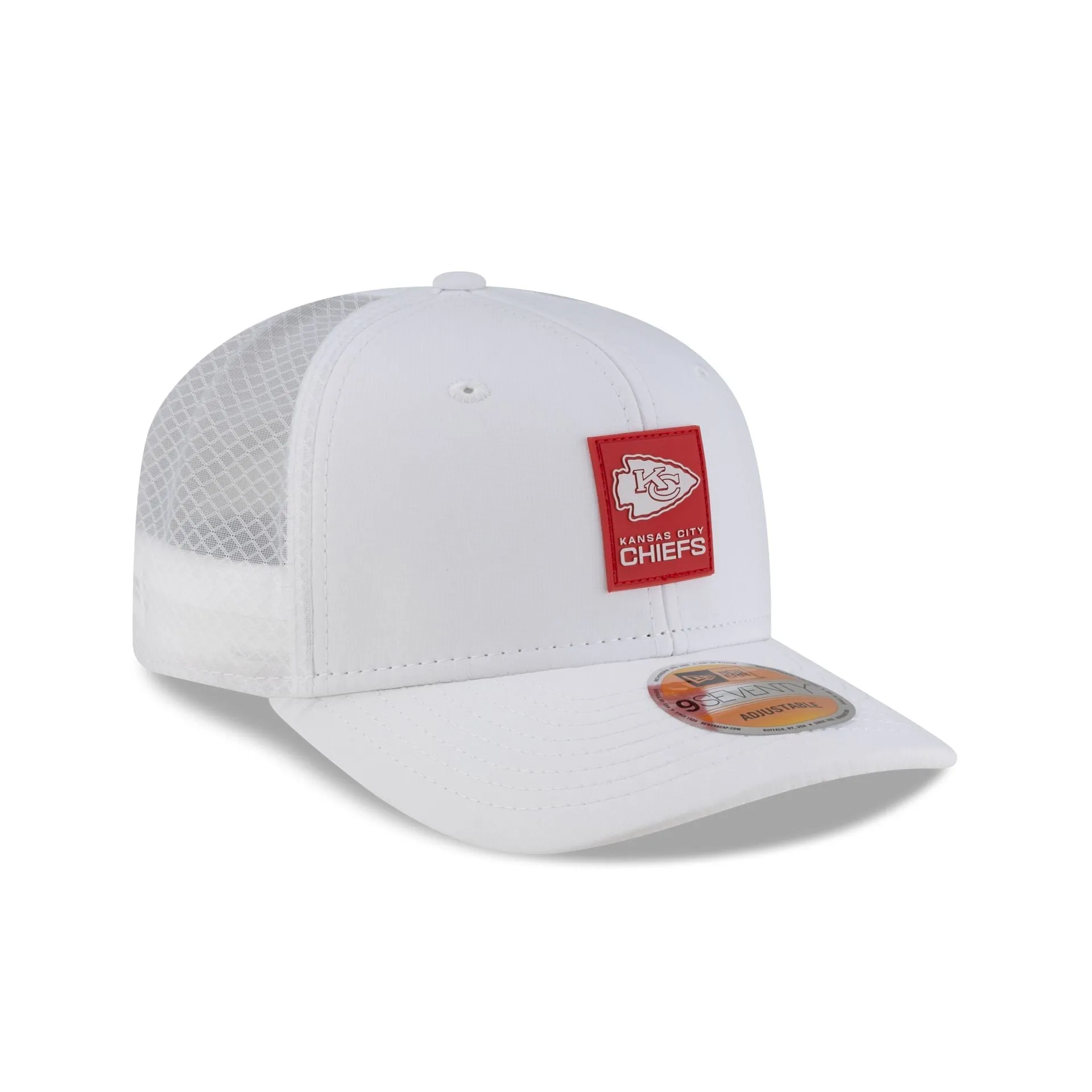 Kansas City Chiefs 2025 Sideline Hot Weather White 9SEVENTY Trucker Hat sold by New Era product image thumbnail 3