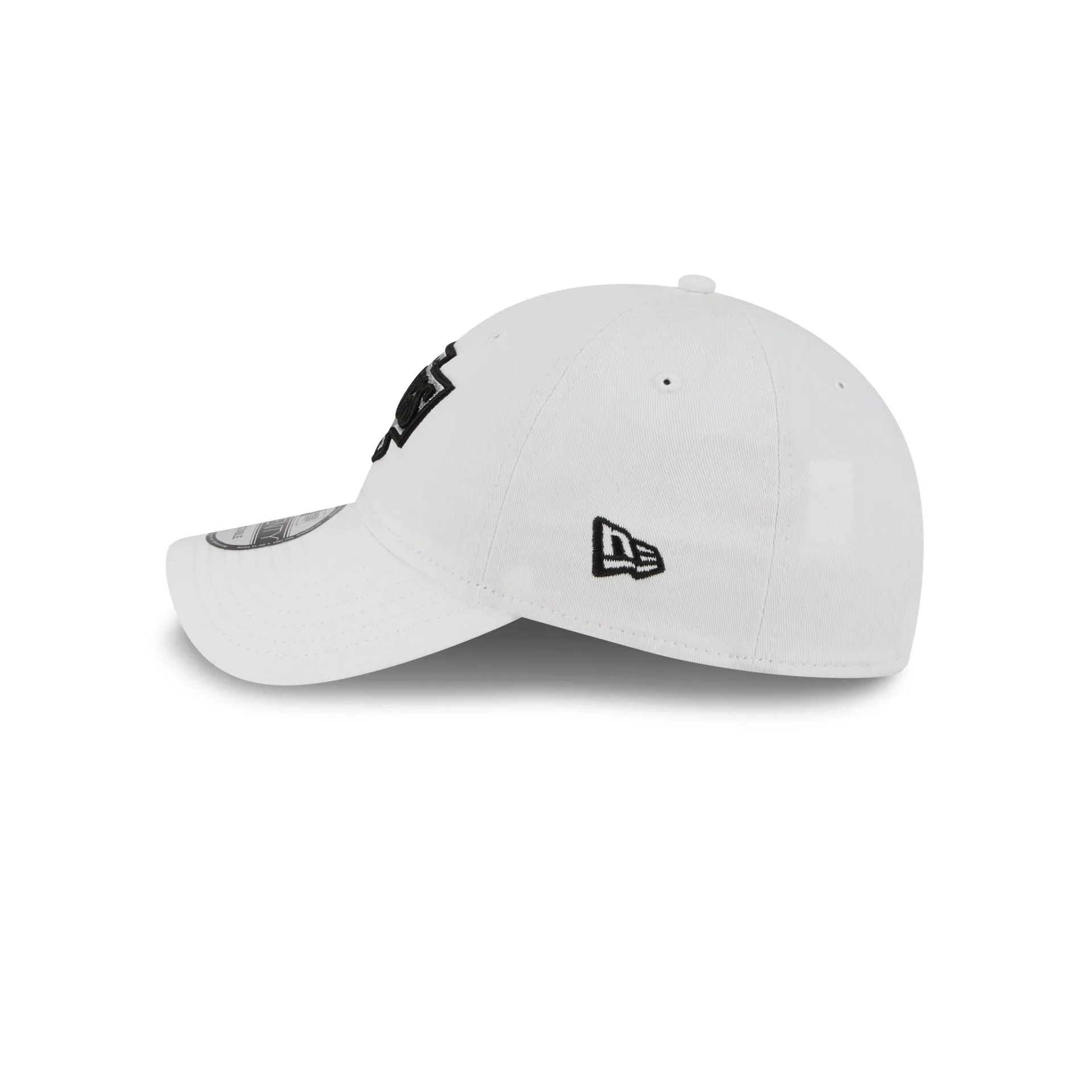Los Angeles Kings White 9TWENTY Adjustable Hat sold by New Era product image thumbnail 4