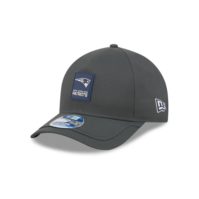 New England Patriots 2025 Sideline Cold Weather Steel Clouds 9FORTY M-Crown Snapback Hat sold by New Era