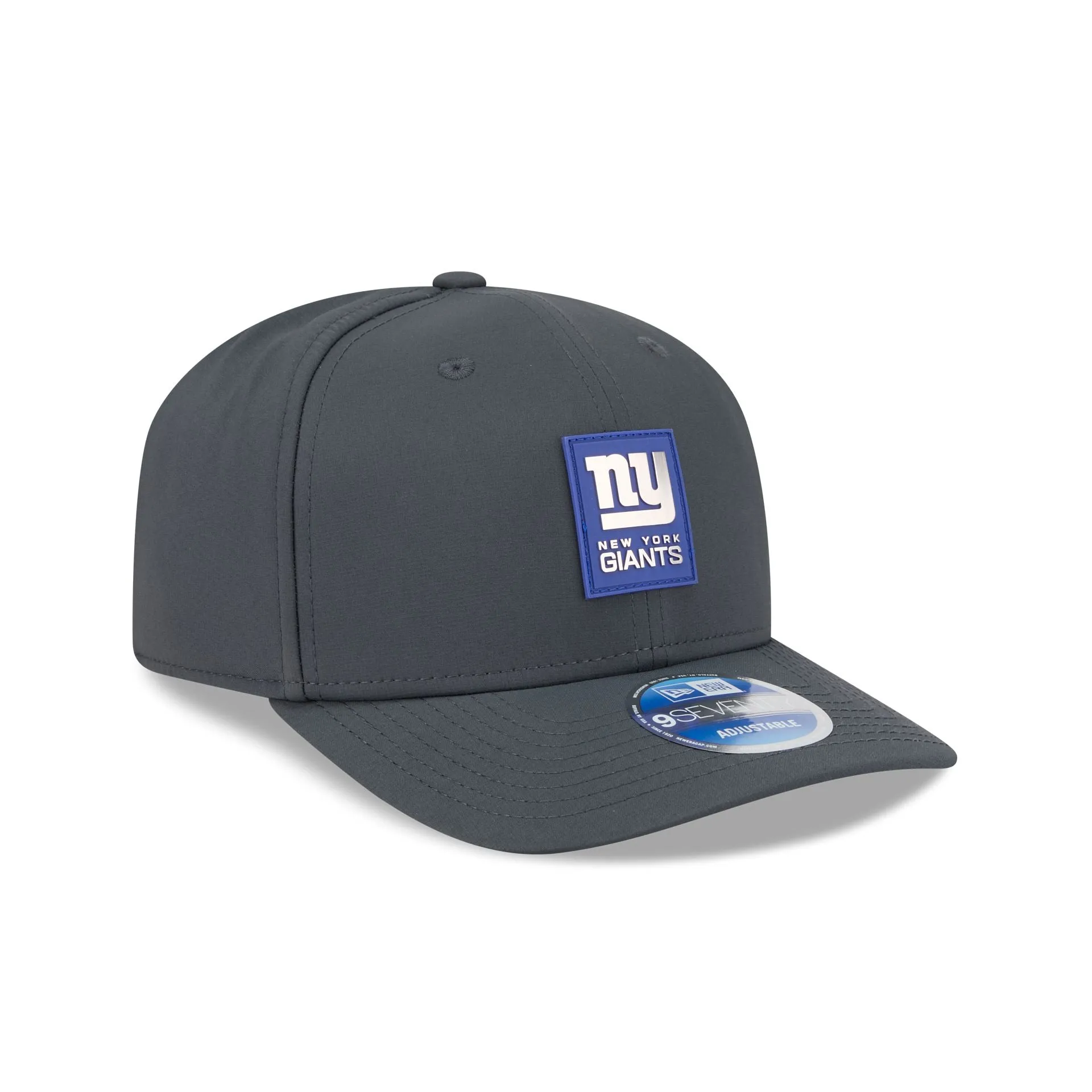 New York Giants 2025 Sideline Cold Weather Steel Clouds 9SEVENTY Stretch-Snap Hat sold by New Era product image thumbnail 3