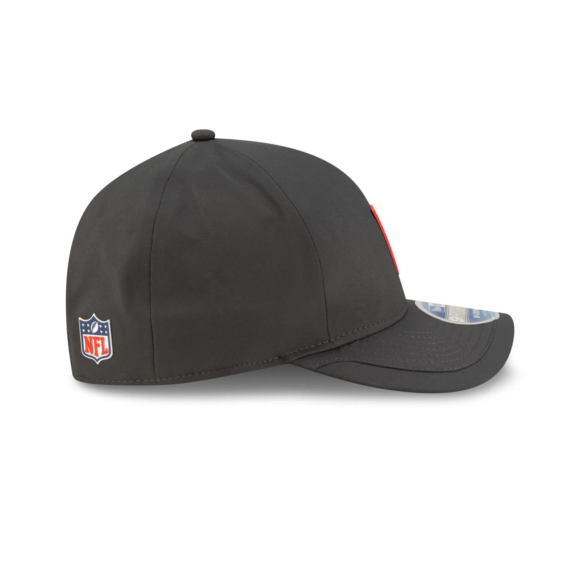 Kansas City Chiefs 2025 Sideline Cold Weather Steel Clouds 9FORTY M-Crown Snapback Hat sold by New Era product image thumbnail 5