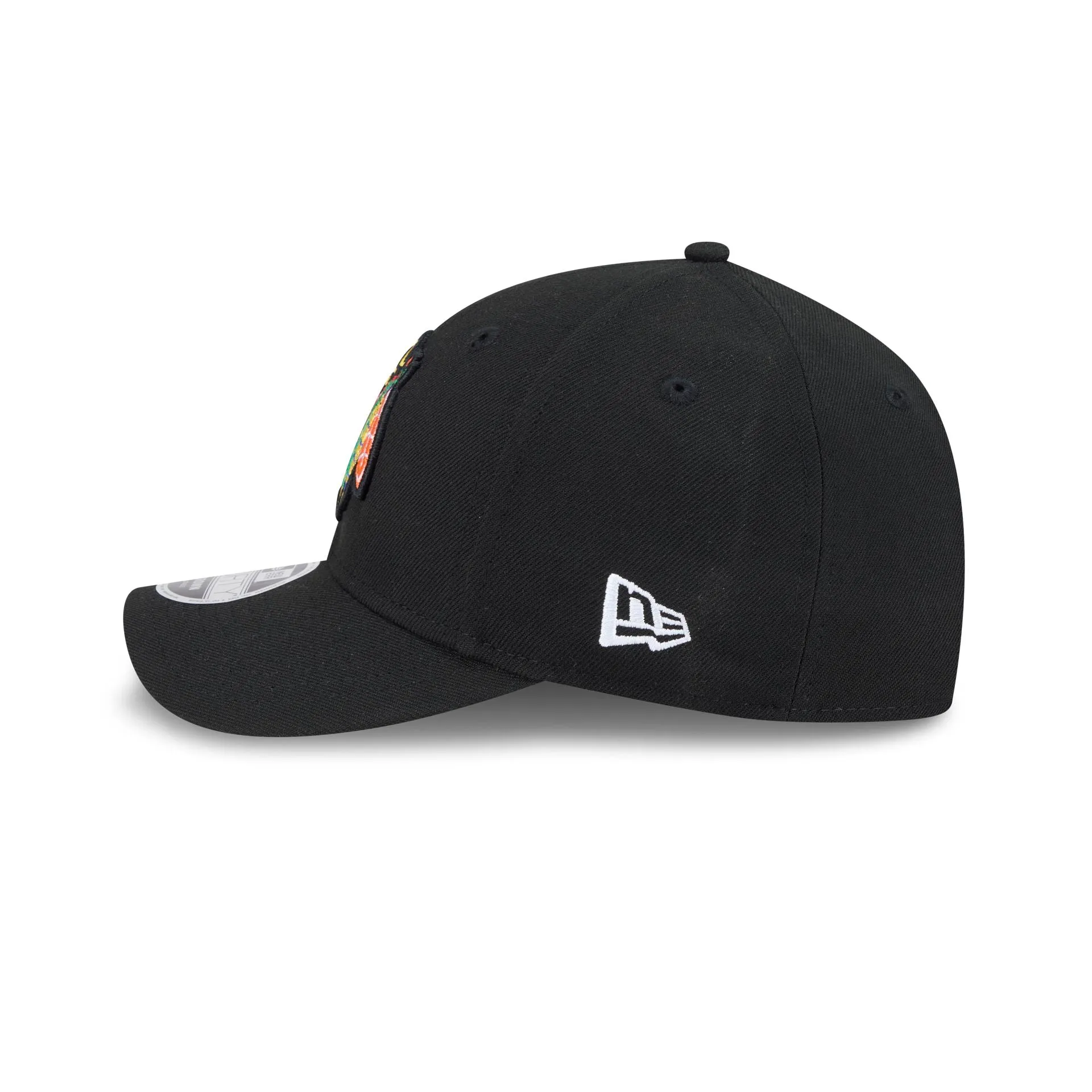 Chicago Blackhawks Team Black 9FORTY M-Crown Snapback Hat sold by New Era product image thumbnail 4