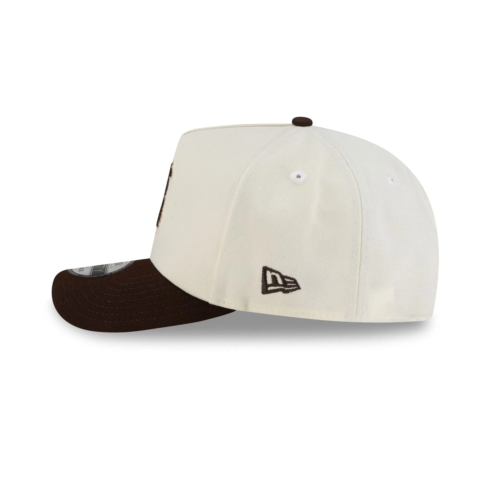 Wyoming Cowboys Chrome 9FIFTY A-Frame Snapback Hat sold by New Era product image thumbnail 4