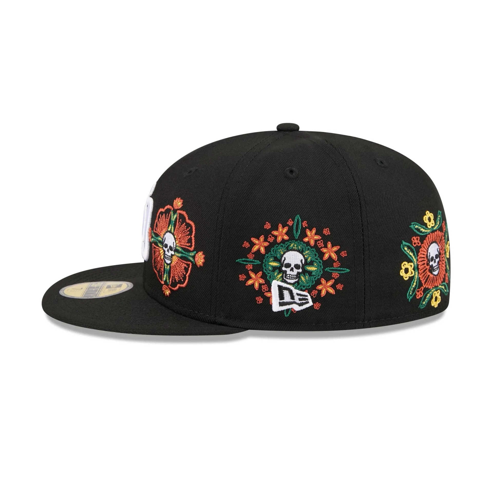 San Diego Padres Day of the Dead Skull & Flowers 59FIFTY Fitted Hat sold by New Era product image thumbnail 5