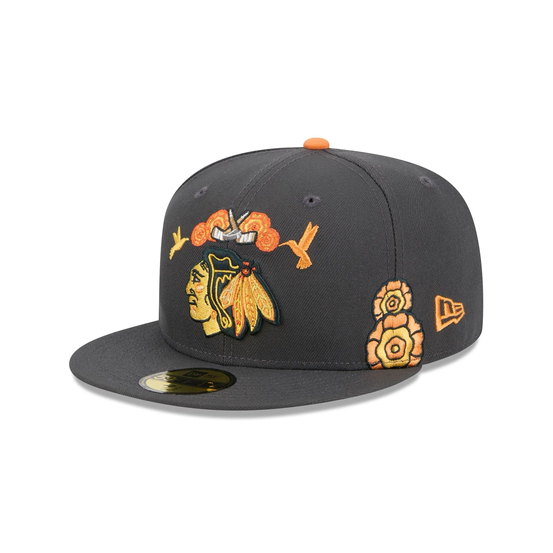 Chicago Blackhawks Day of the Dead Graphite 59FIFTY Fitted Hat sold by New Era product image thumbnail 3