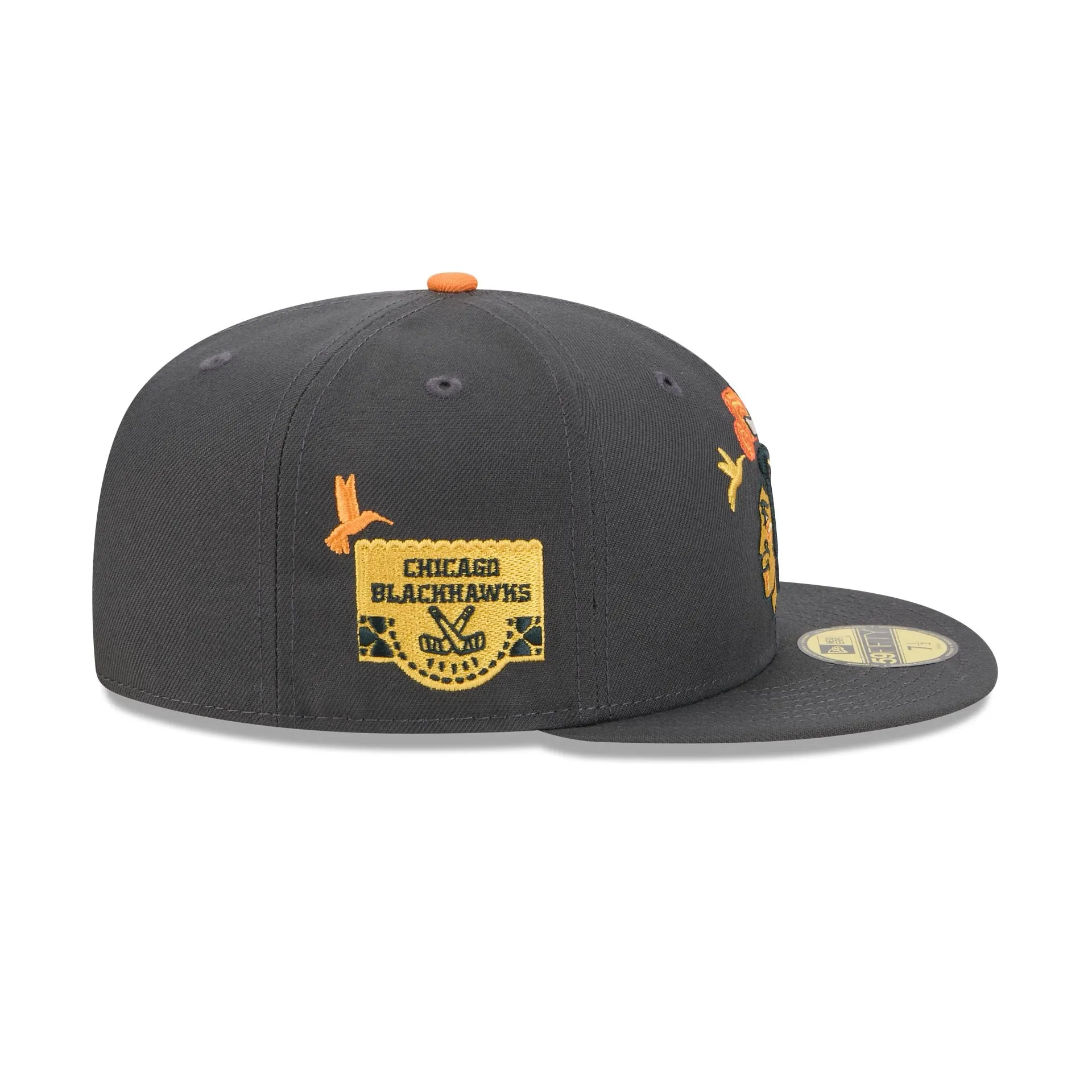 Chicago Blackhawks Day of the Dead Graphite 59FIFTY Fitted Hat sold by New Era product image thumbnail 4