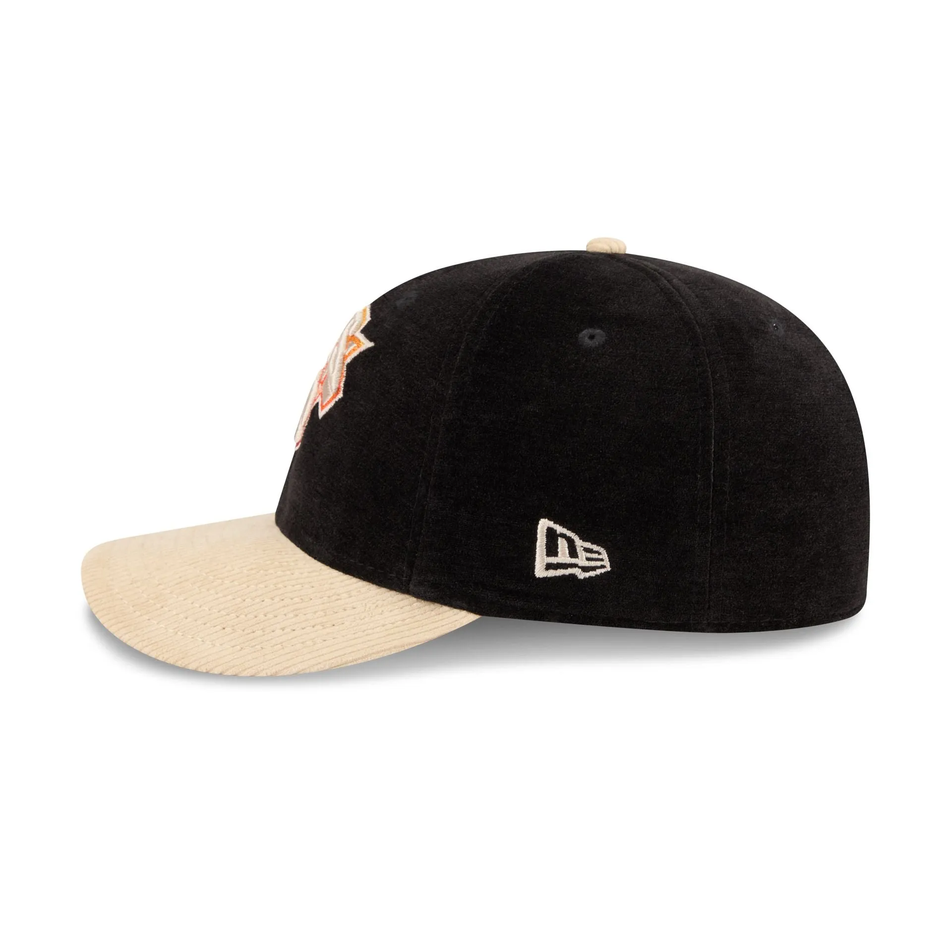 New York Knicks Fall Velvet Low Profile 59FIFTY Fitted Hat sold by New Era product image thumbnail 5