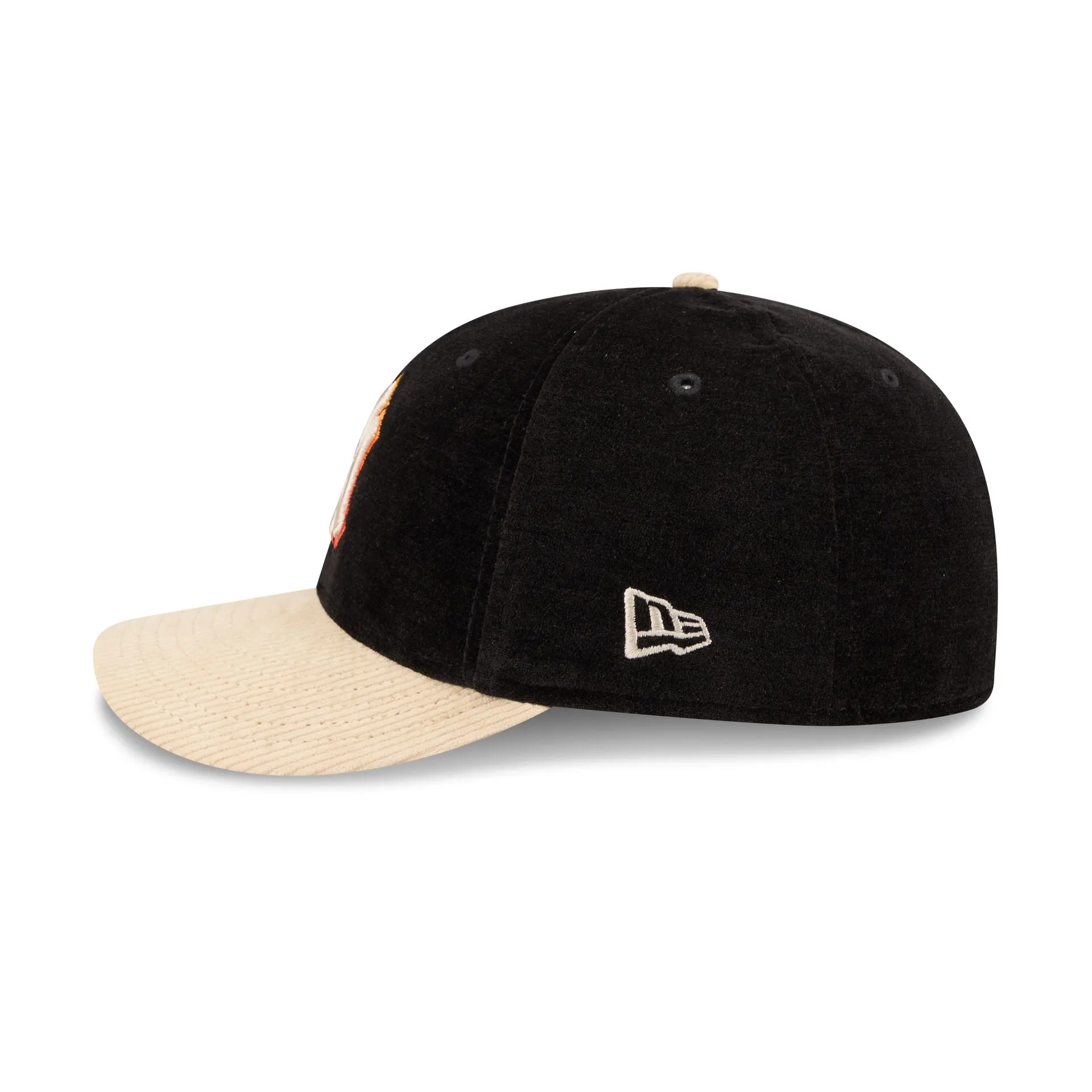 New York Yankees Fall Velvet Low Profile 59FIFTY Fitted Hat sold by New Era product image thumbnail 5