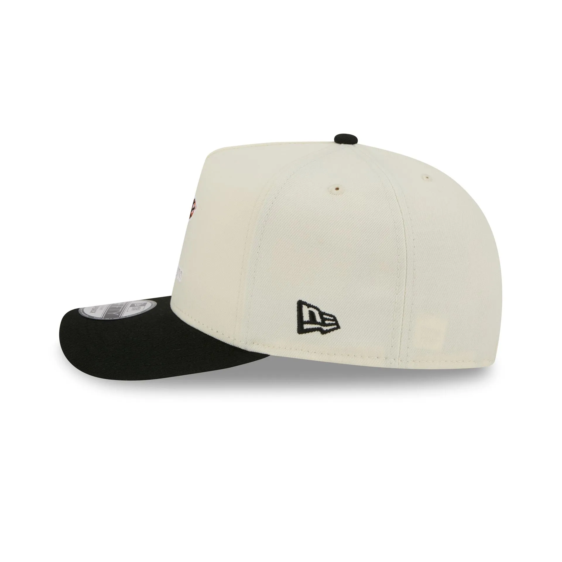 Milwaukee Bucks 1968-1992 Hardwood Classics Chrome White 9FIFTY A-Frame Snapback Hat sold by New Era product image thumbnail 4