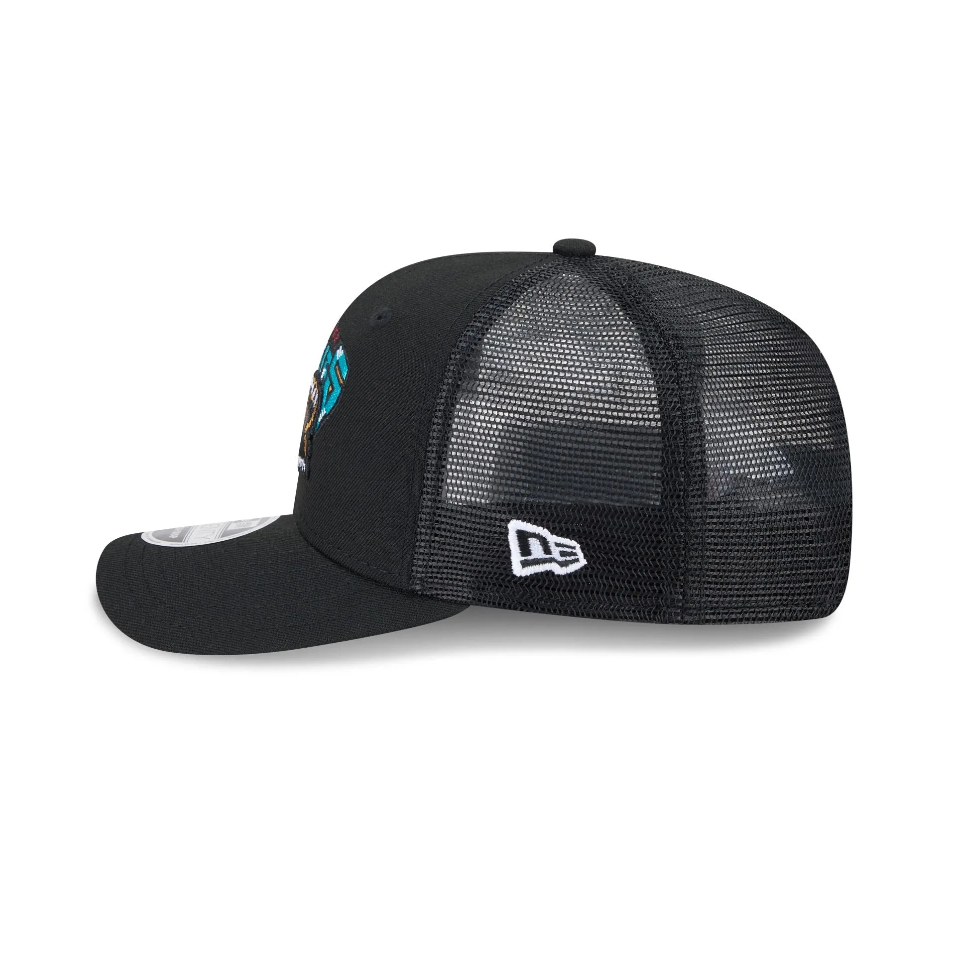 Vancouver Grizzlies 1995-2001 Hardwood Classics 9SEVENTY Trucker Hat sold by New Era product image thumbnail 4