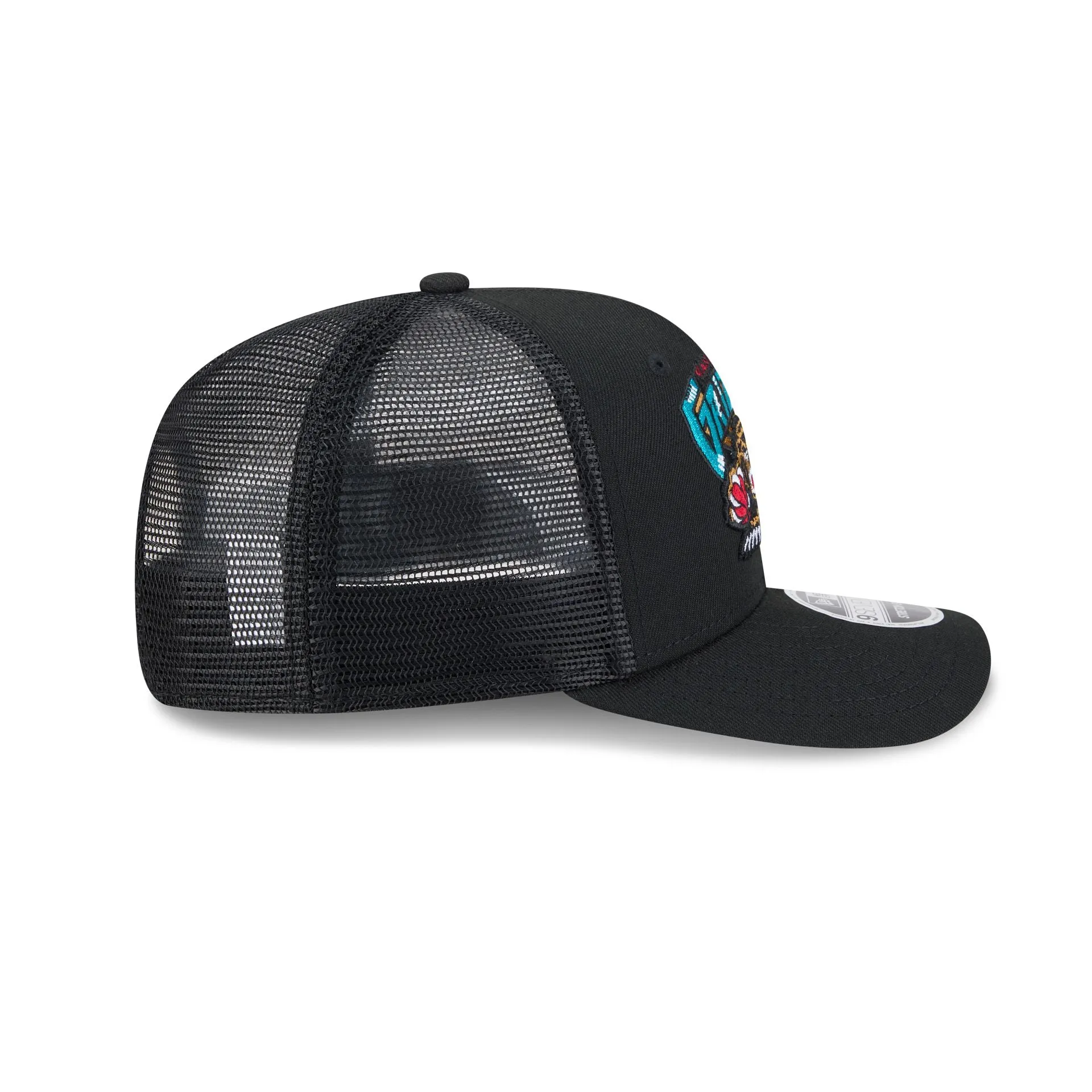 Vancouver Grizzlies 1995-2001 Hardwood Classics 9SEVENTY Trucker Hat sold by New Era product image thumbnail 5