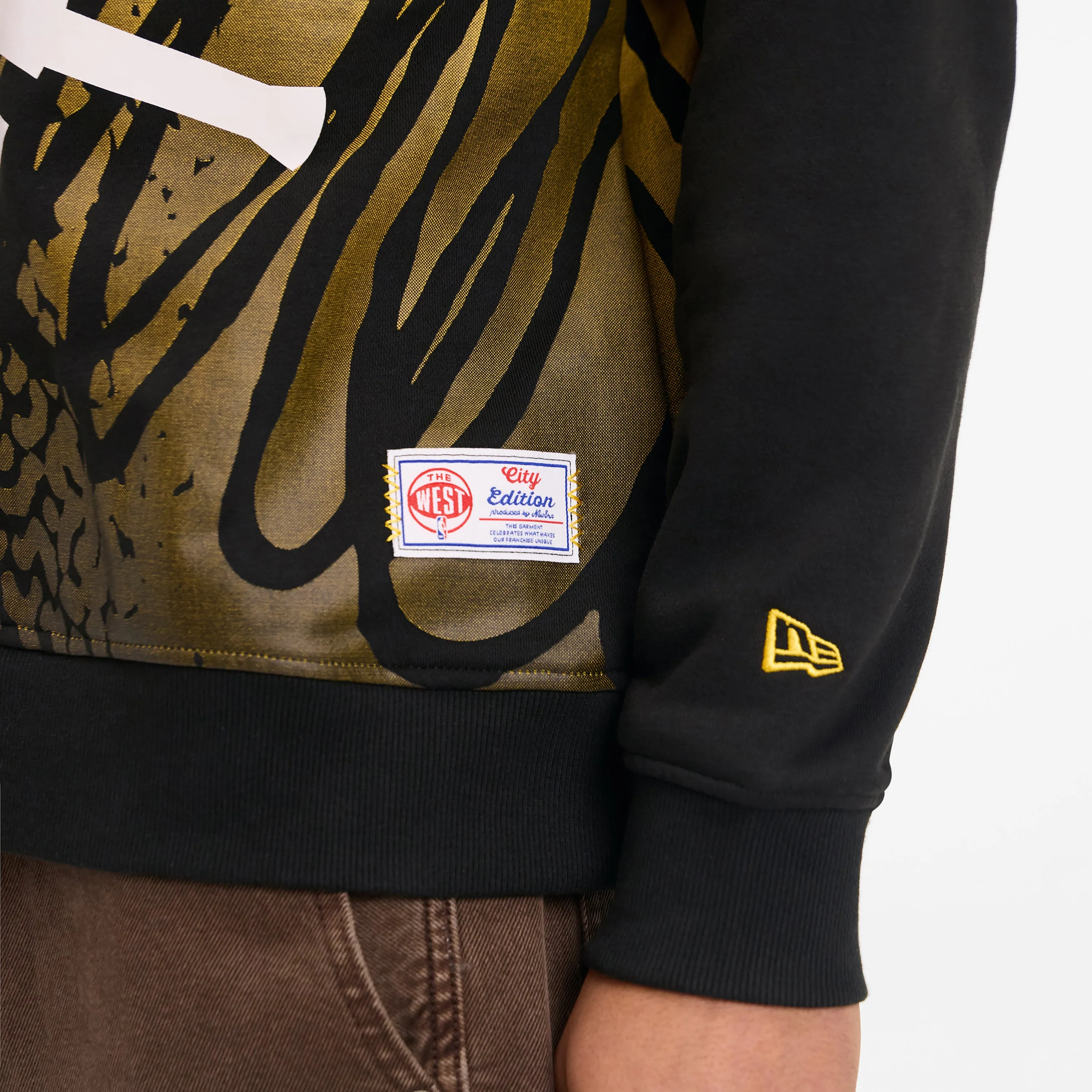 San Antonio Spurs 2025 City Edition Black Crewneck sold by New Era product image thumbnail 5