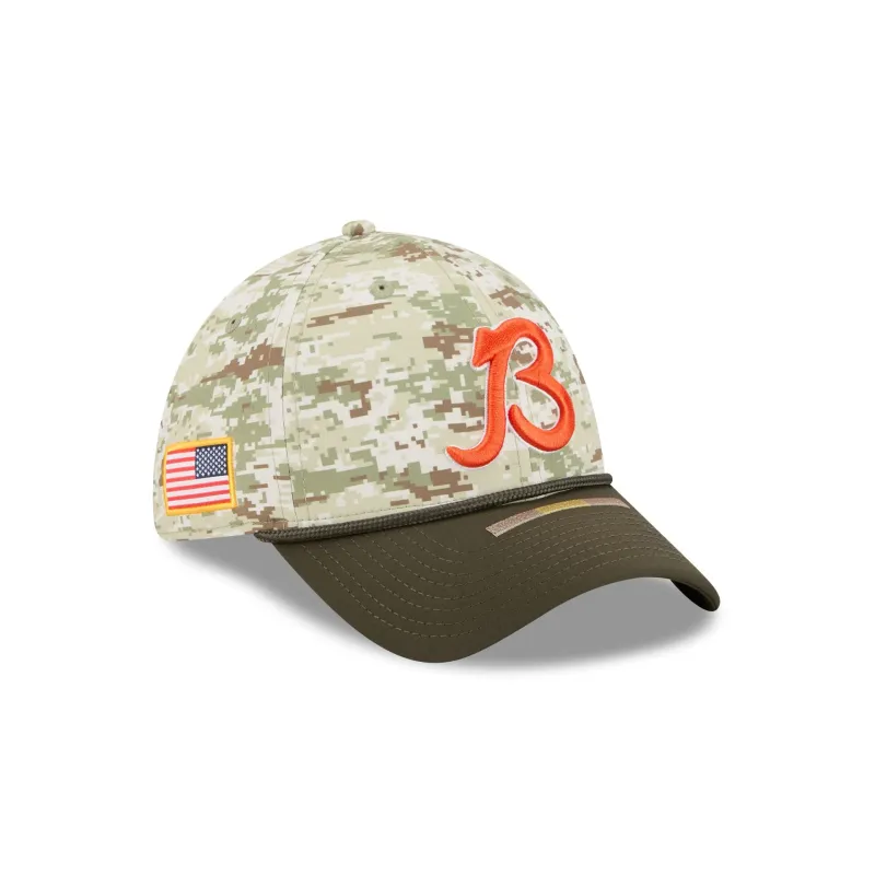 Chicago Bears 2025 Salute to Service Digi Camo Alt 39THIRTY Stretch Fit Hat sold by New Era