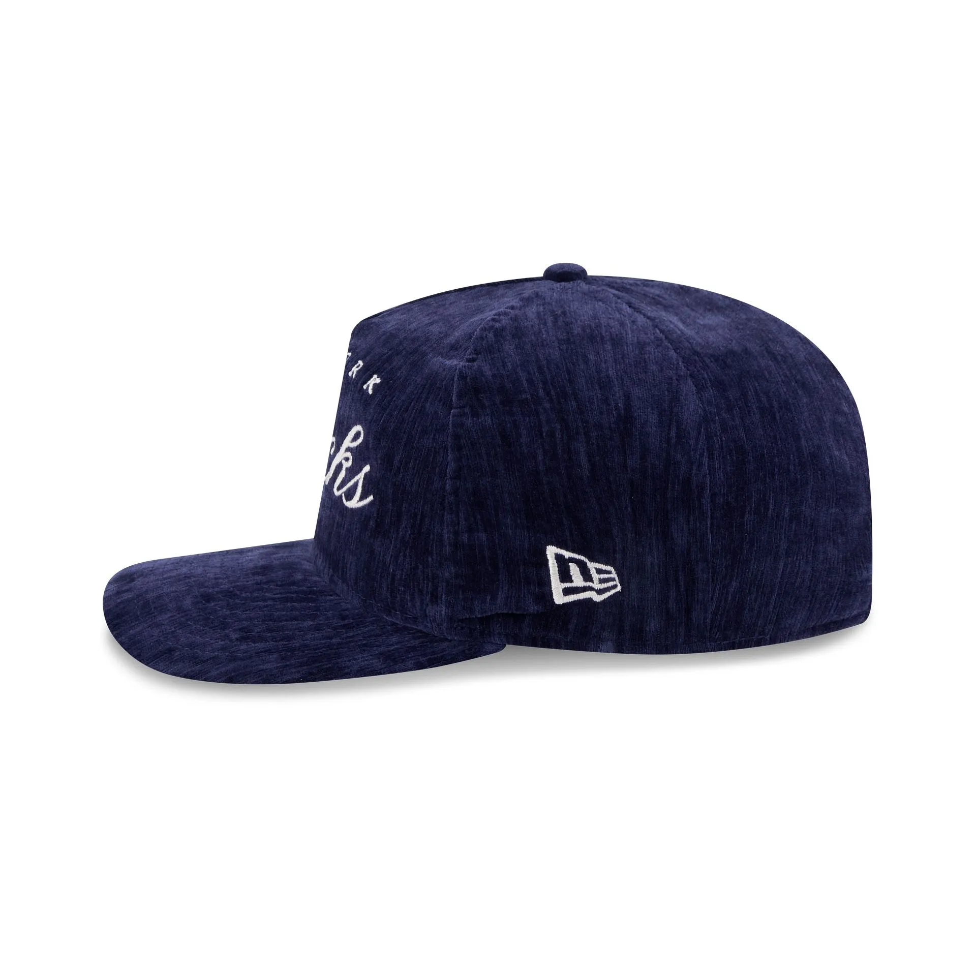 New York Knicks Velvet Team Script 19TWENTY Adjustable Hat sold by New Era product image thumbnail 5