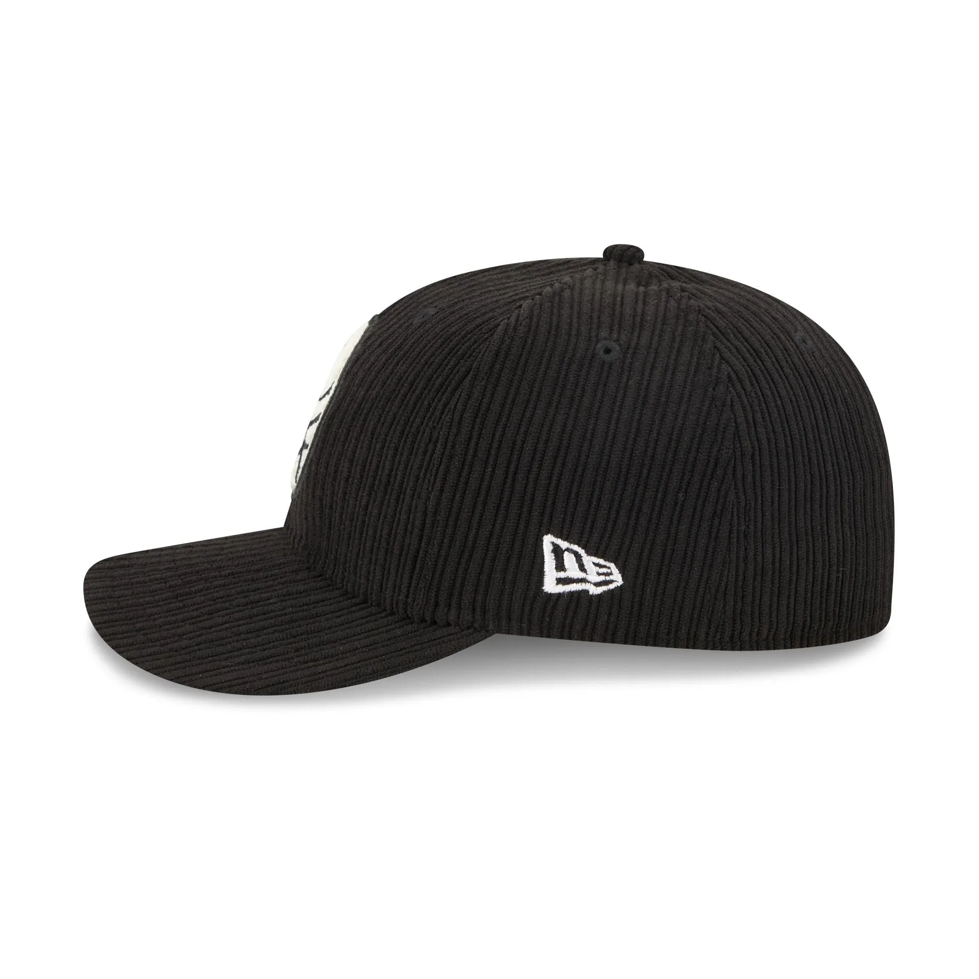 Brooklyn Nets Chenille Pop 59FIFTY Fitted Hat sold by New Era product image thumbnail 4
