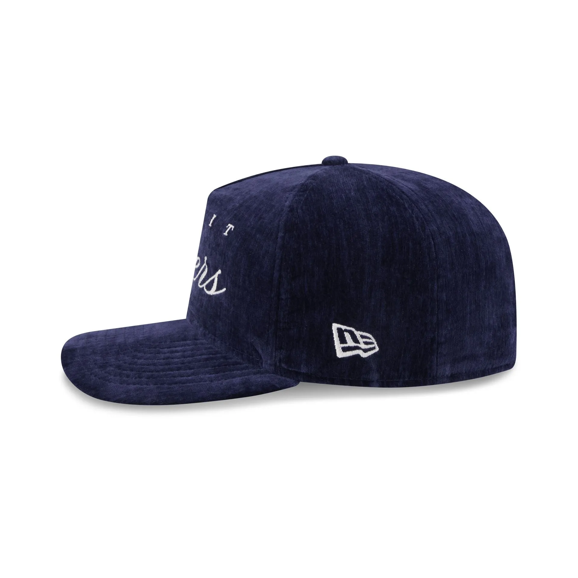 Detroit Tigers Velvet Team Script 19TWENTY Adjustable Hat sold by New Era product image thumbnail 5