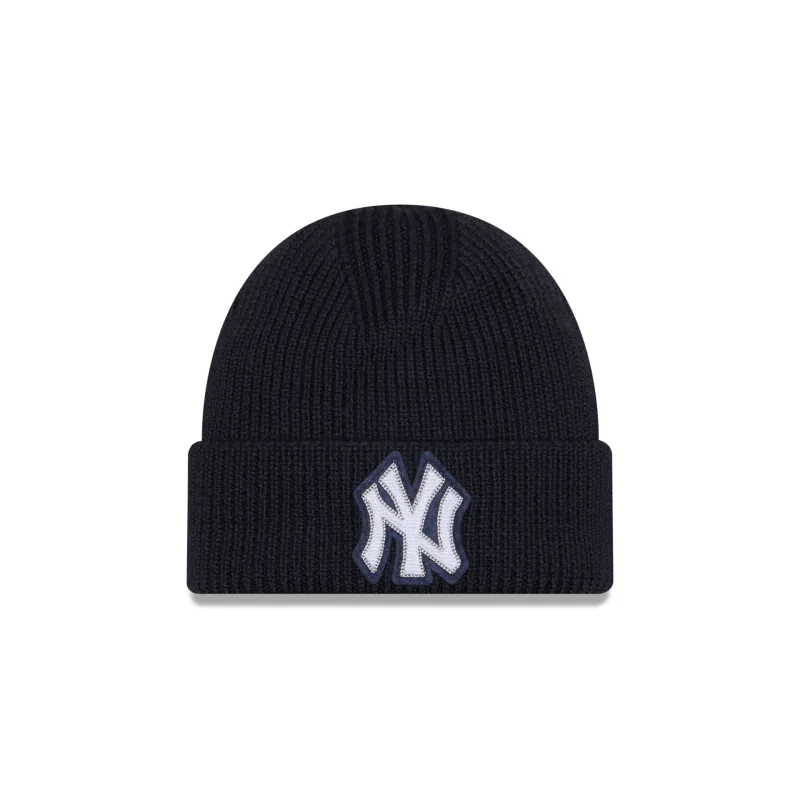 New York Yankees Short Skull Cuff Knit Beanie Hat sold by New Era