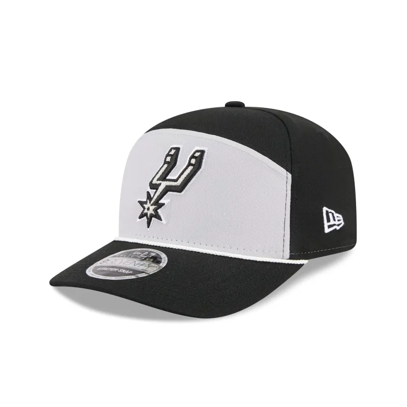 San Antonio Spurs Split Panel 9SEVENTY Stretch-Snap Hat sold by New Era