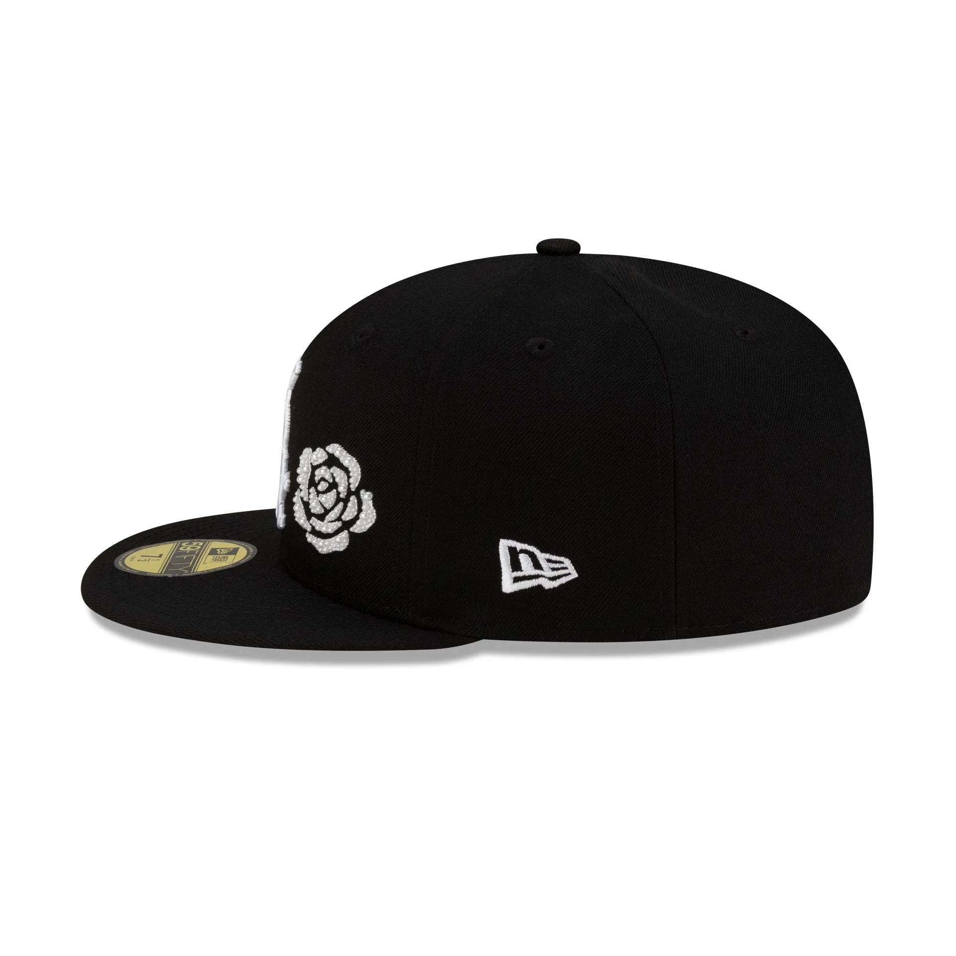 Chicago White Sox Faux Pearl Icon 59FIFTY Fitted Hat sold by New Era product image thumbnail 4