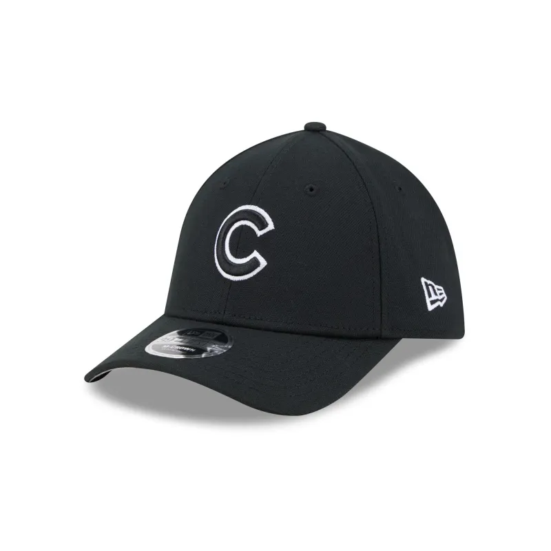 Chicago Cubs Black and White 39THIRTY M-Crown Stretch Fit Hat sold by New Era