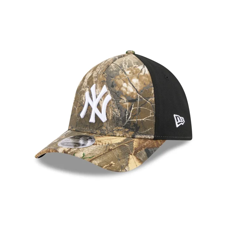 New York Yankees Realtree 39THIRTY M-Crown A-Frame Stretch Fit Hat sold by New Era