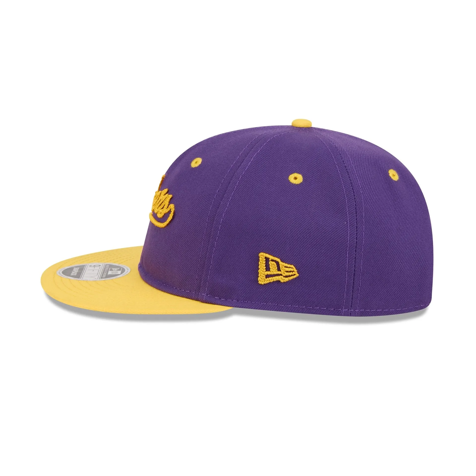 Los Angeles Lakers Chainstitch Script Retro Crown 9FIFTY Snapback Hat sold by New Era product image thumbnail 5