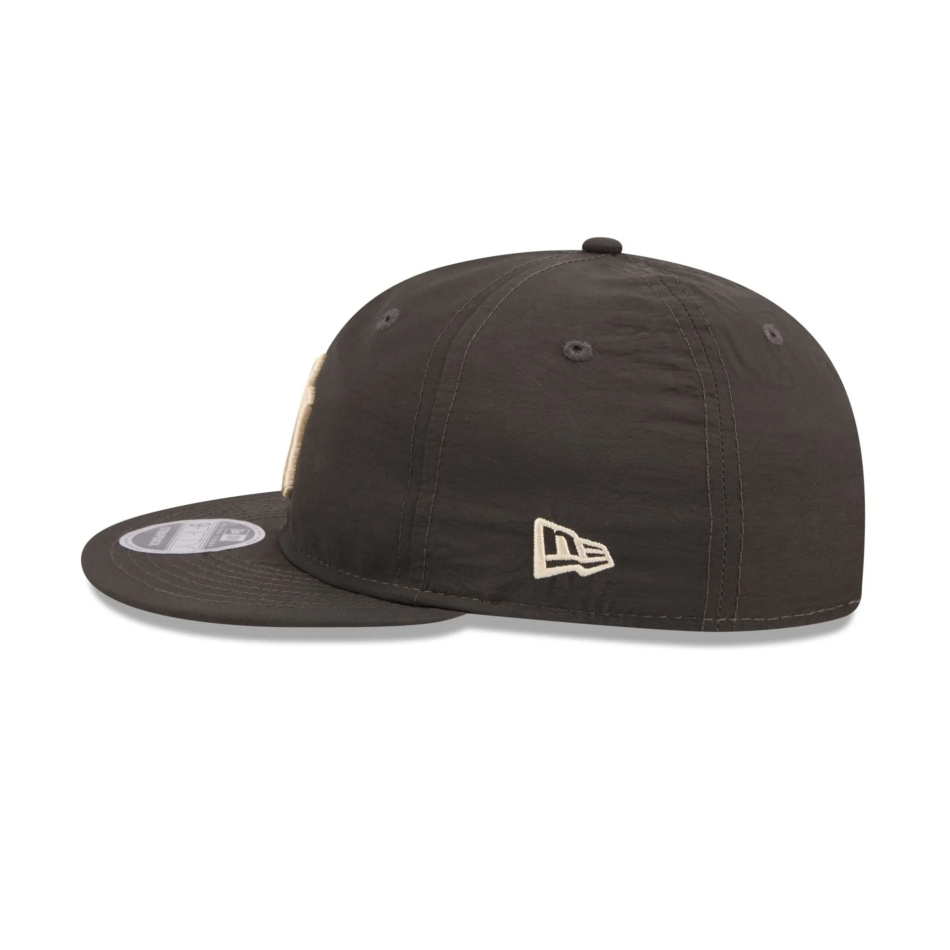 New York Yankees Three Looms Nylon Black Retro Crown 9FIFTY Adjustable Hat sold by New Era product image thumbnail 4