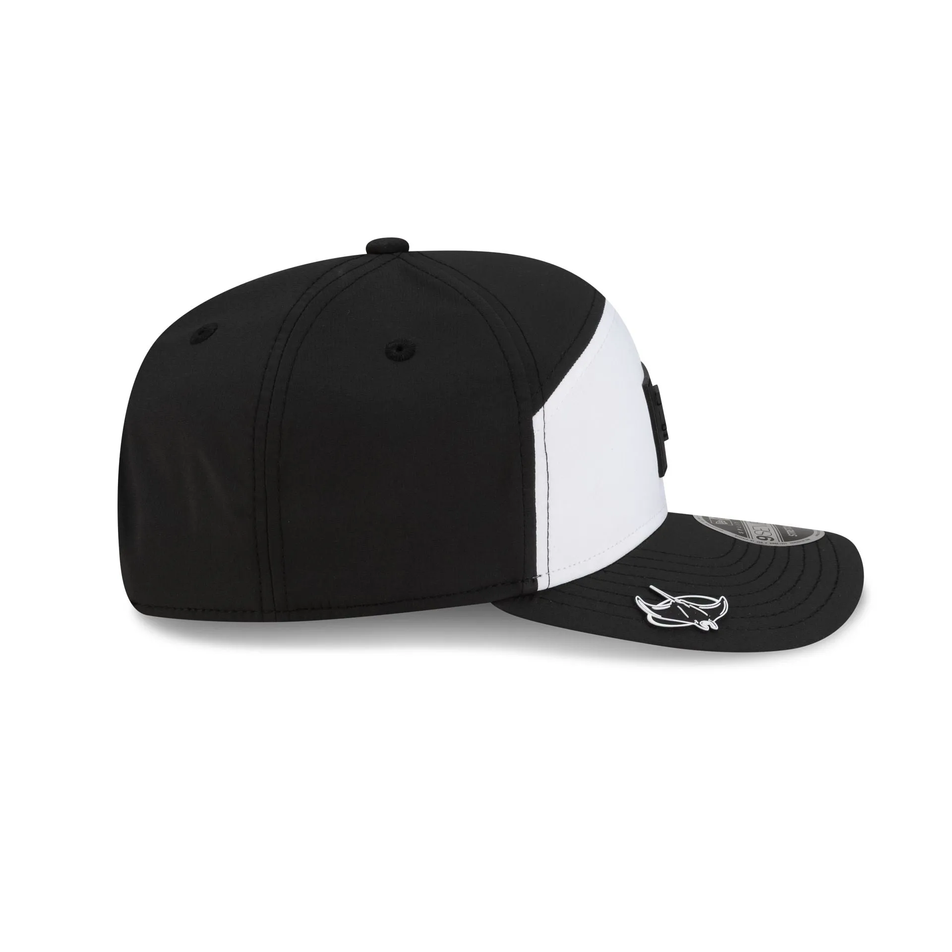 Tampa Bay Rays 2026 Clubhouse Black & White Split Panel 9SEVENTY Stretch-Snap Hat sold by New Era product image thumbnail 4