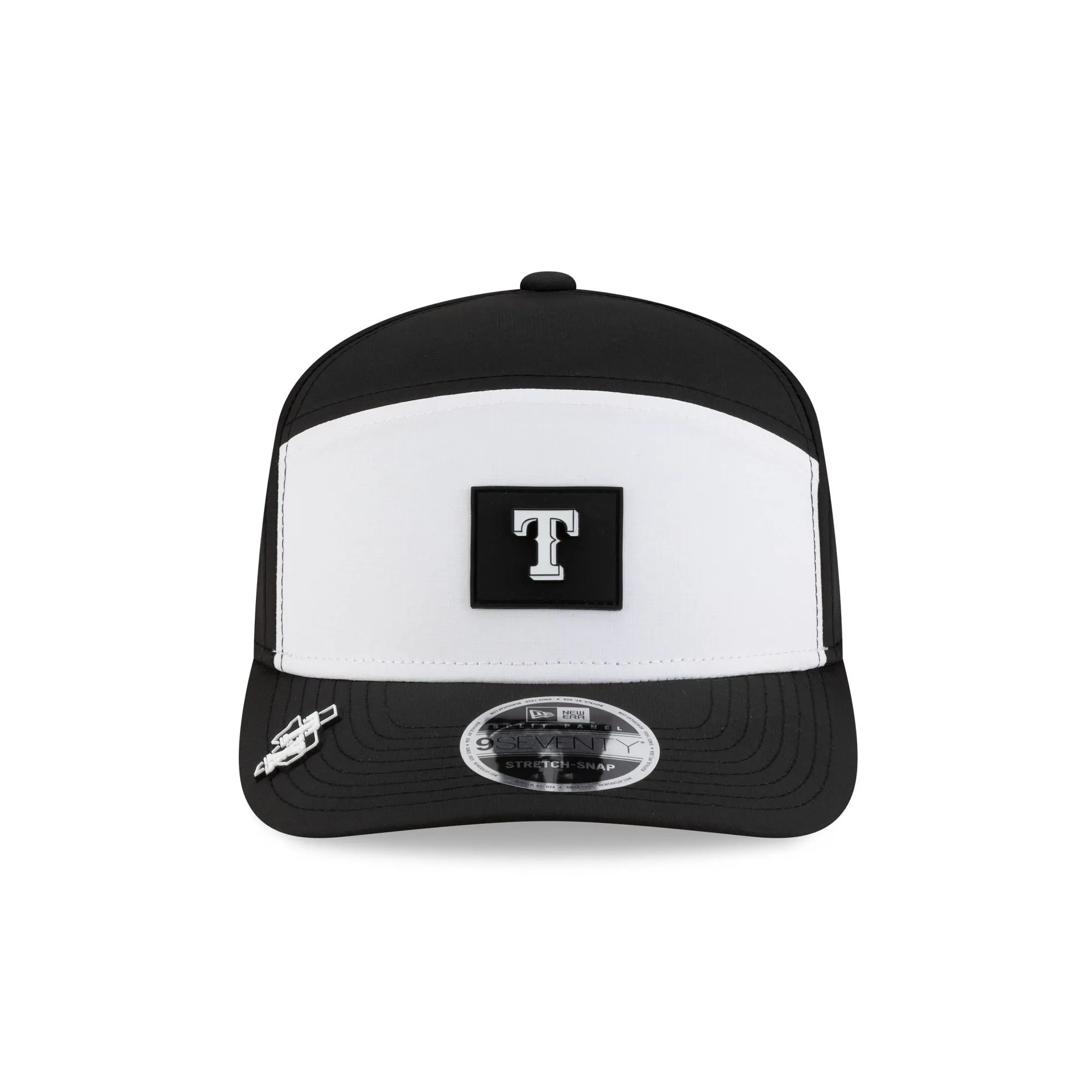 Texas Rangers 2026 Clubhouse Black & White Split Panel 9SEVENTY Stretch-Snap Hat sold by New Era product image thumbnail 2