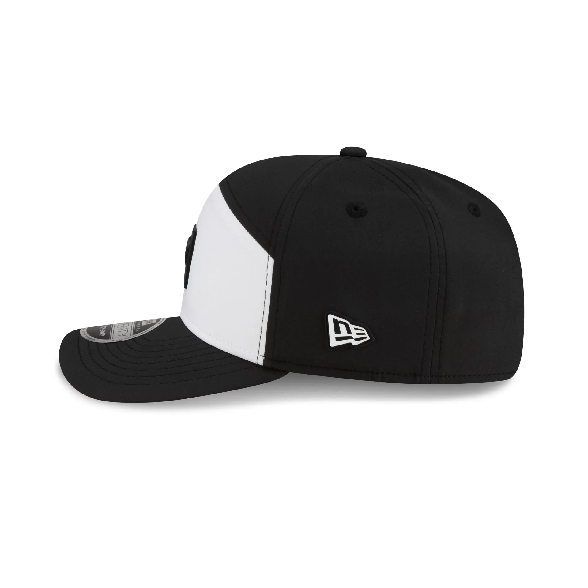 Cincinnati Reds 2026 Clubhouse Black & White Split Panel 9SEVENTY Stretch-Snap Hat sold by New Era product image thumbnail 5