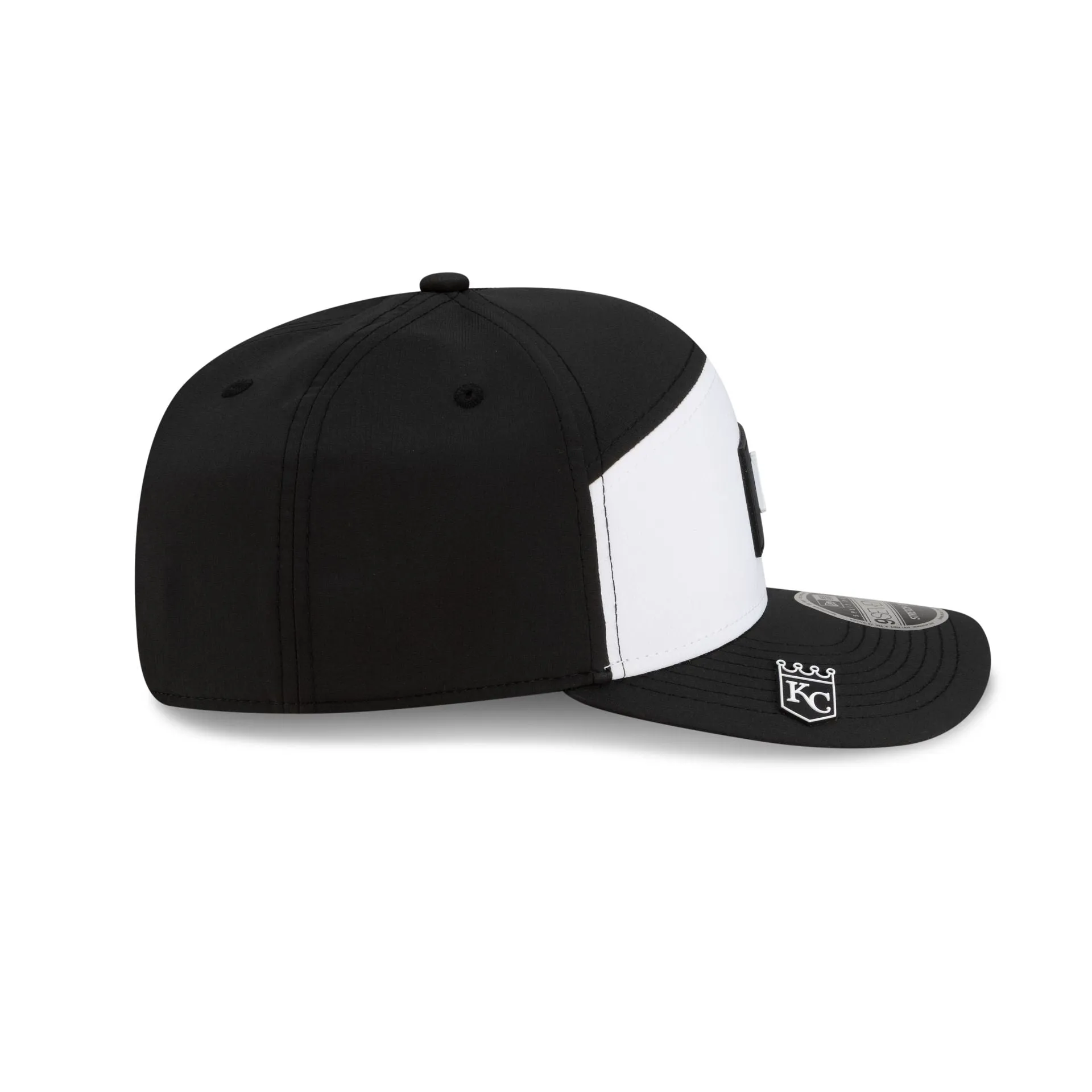 Kansas City Royals 2026 Clubhouse Black & White Split Panel 9SEVENTY Stretch-Snap Hat sold by New Era product image thumbnail 4