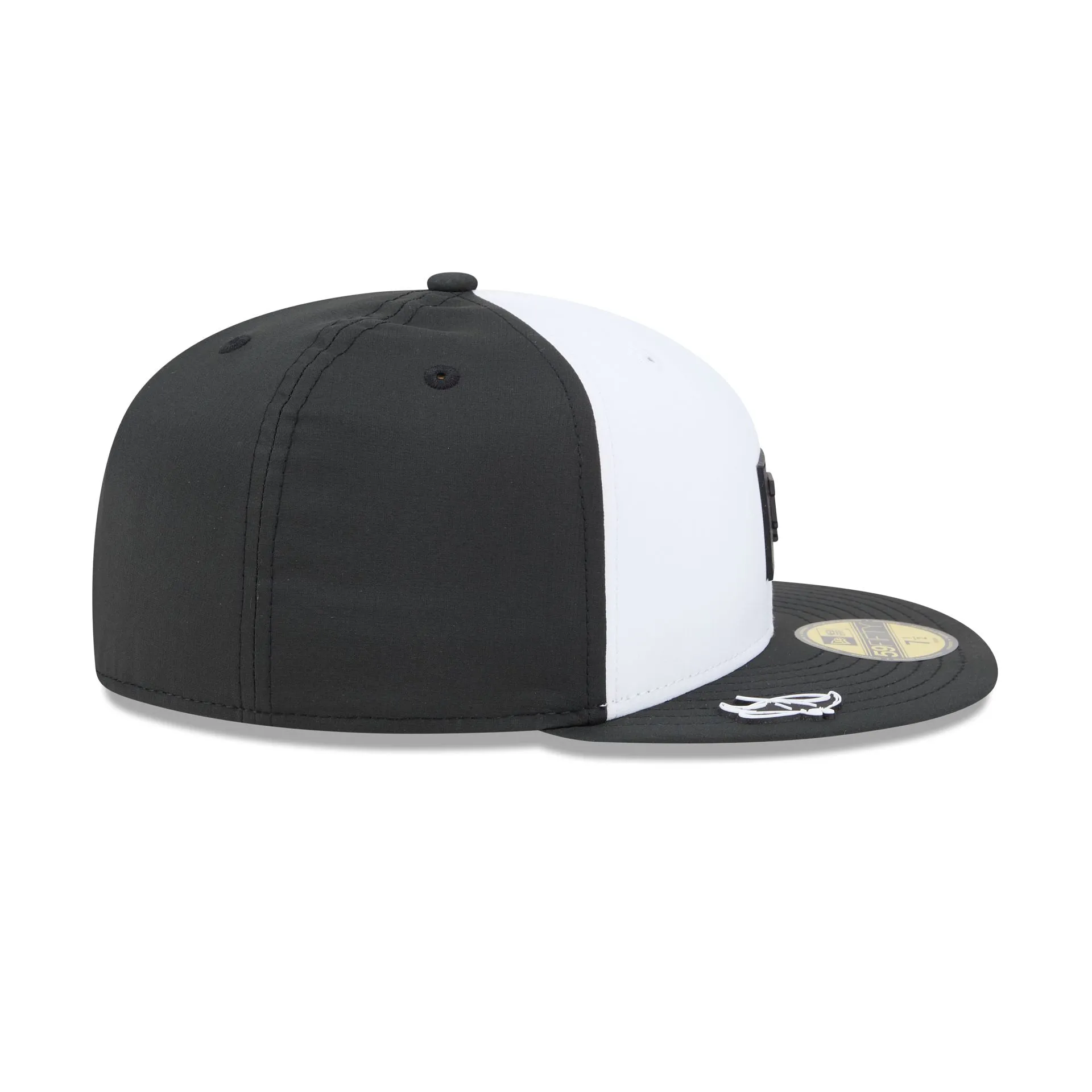 Tampa Bay Rays 2026 Clubhouse Black & White 59FIFTY Fitted Hat sold by New Era product image thumbnail 4
